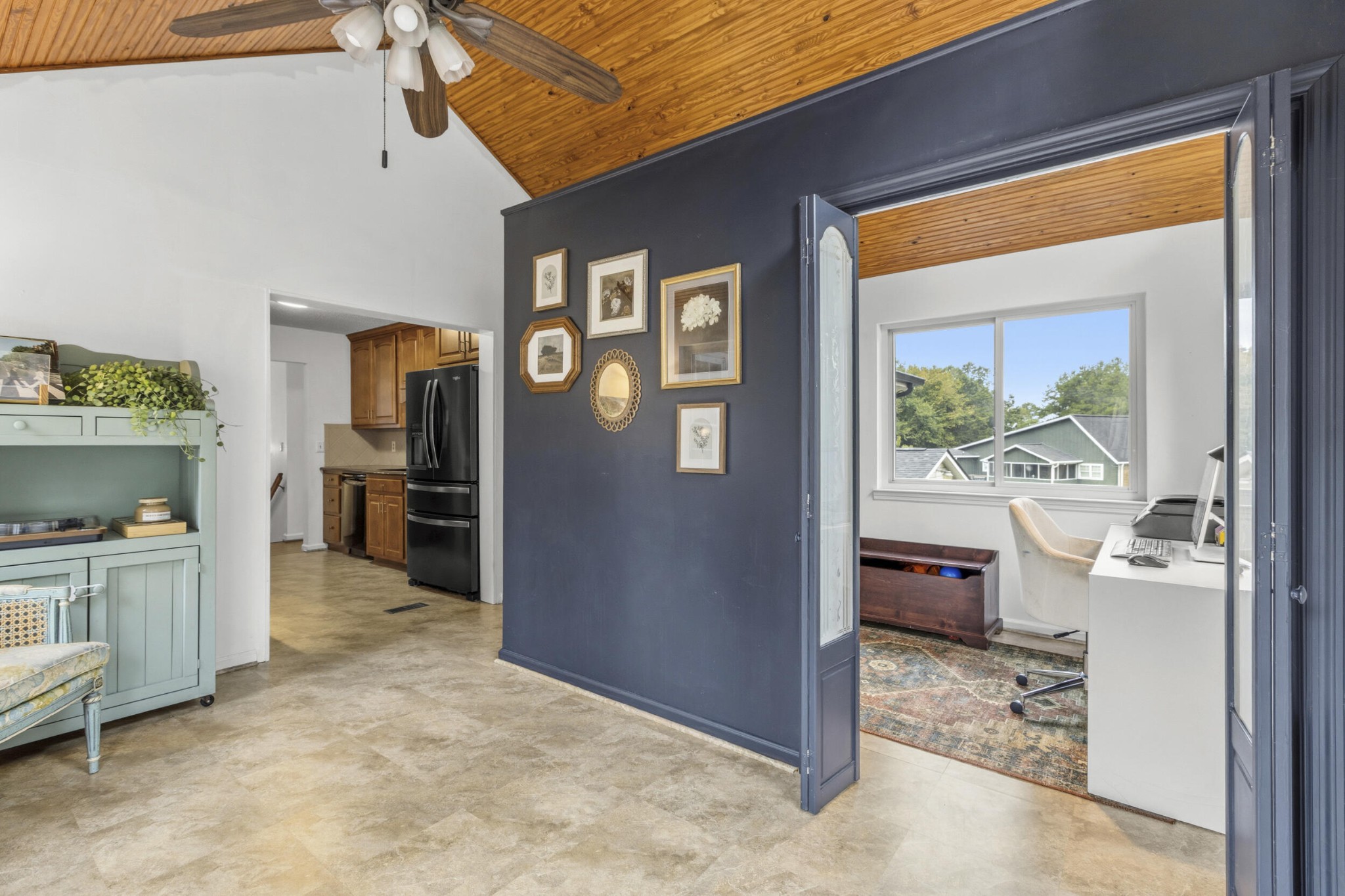 11 E Larry Circle Property Photo 10