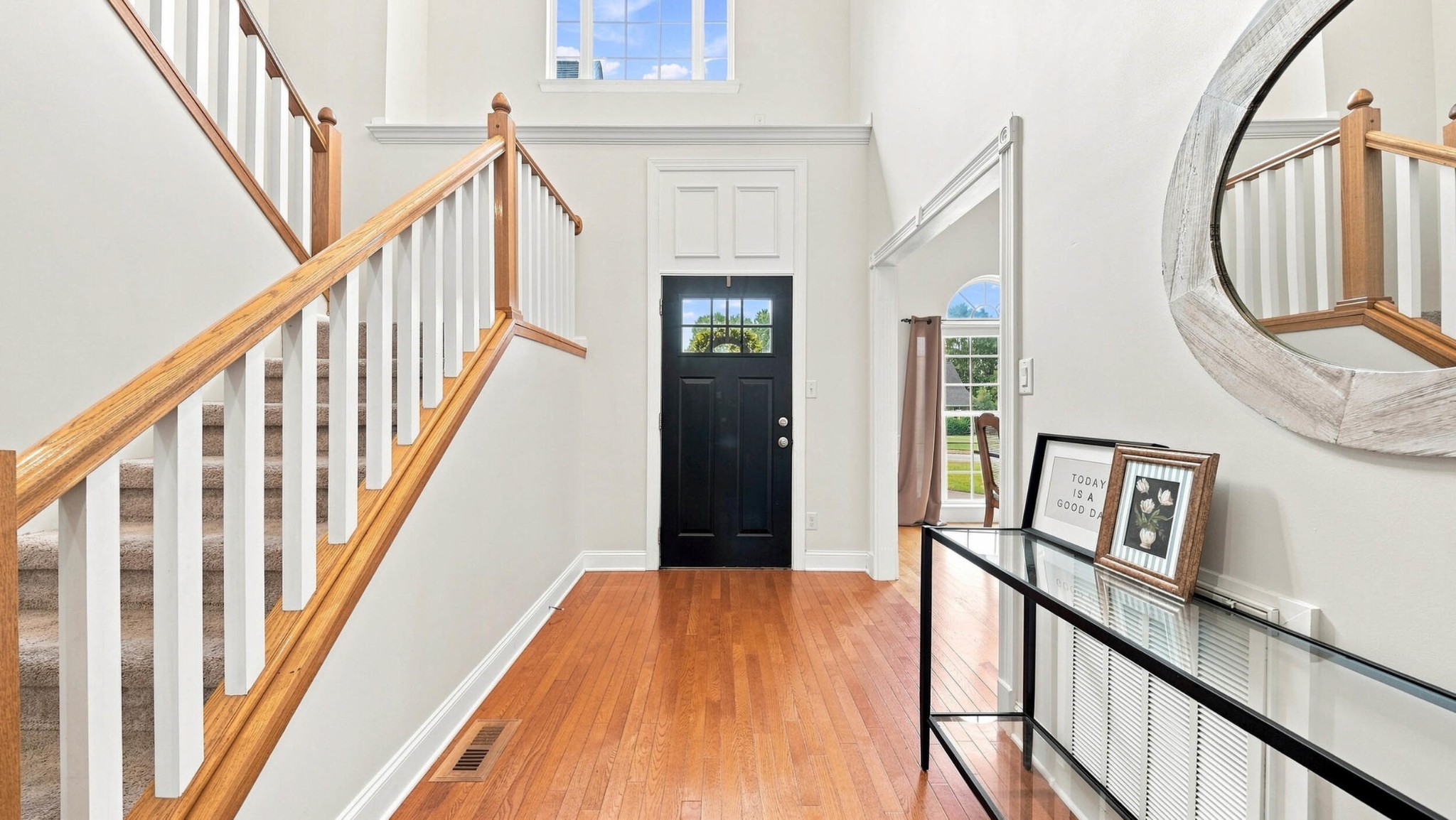 10558 Daffodil Circle Property Photo 4