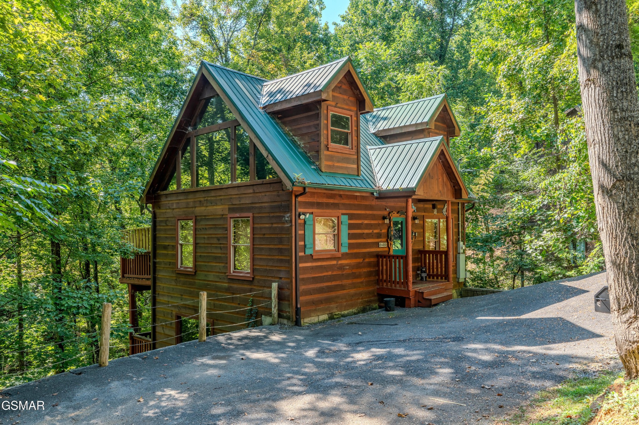 2408 Balsam Circle Property Photo 1