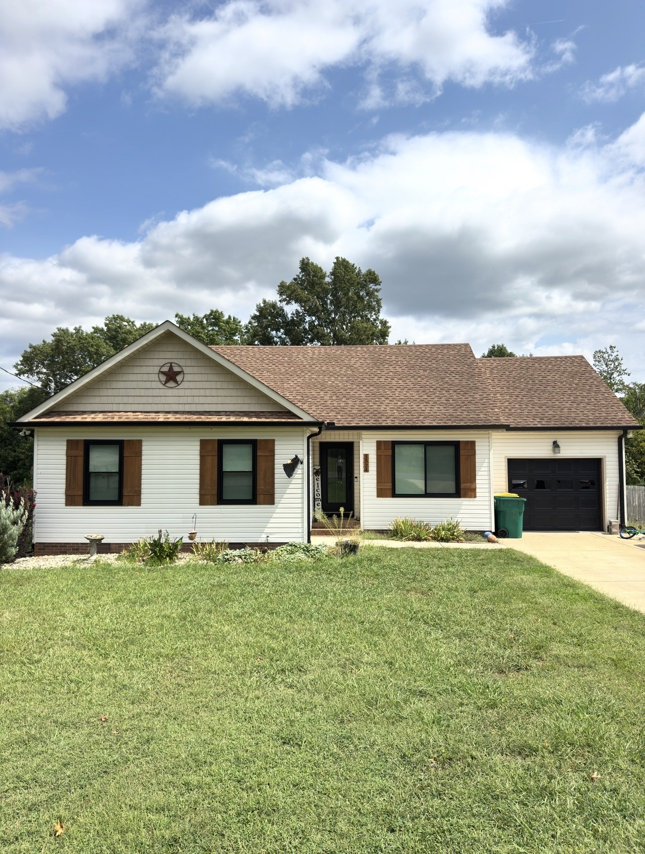 1524 Joanne Cir Property Photo 1