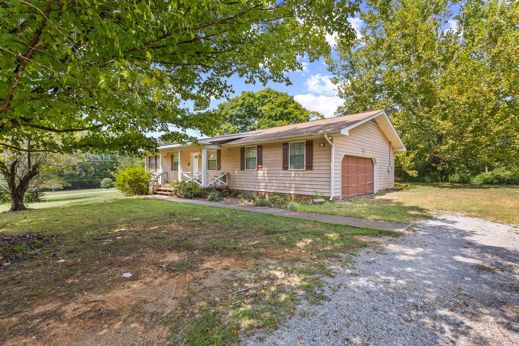 9403 Houston Ln Property Photo 9
