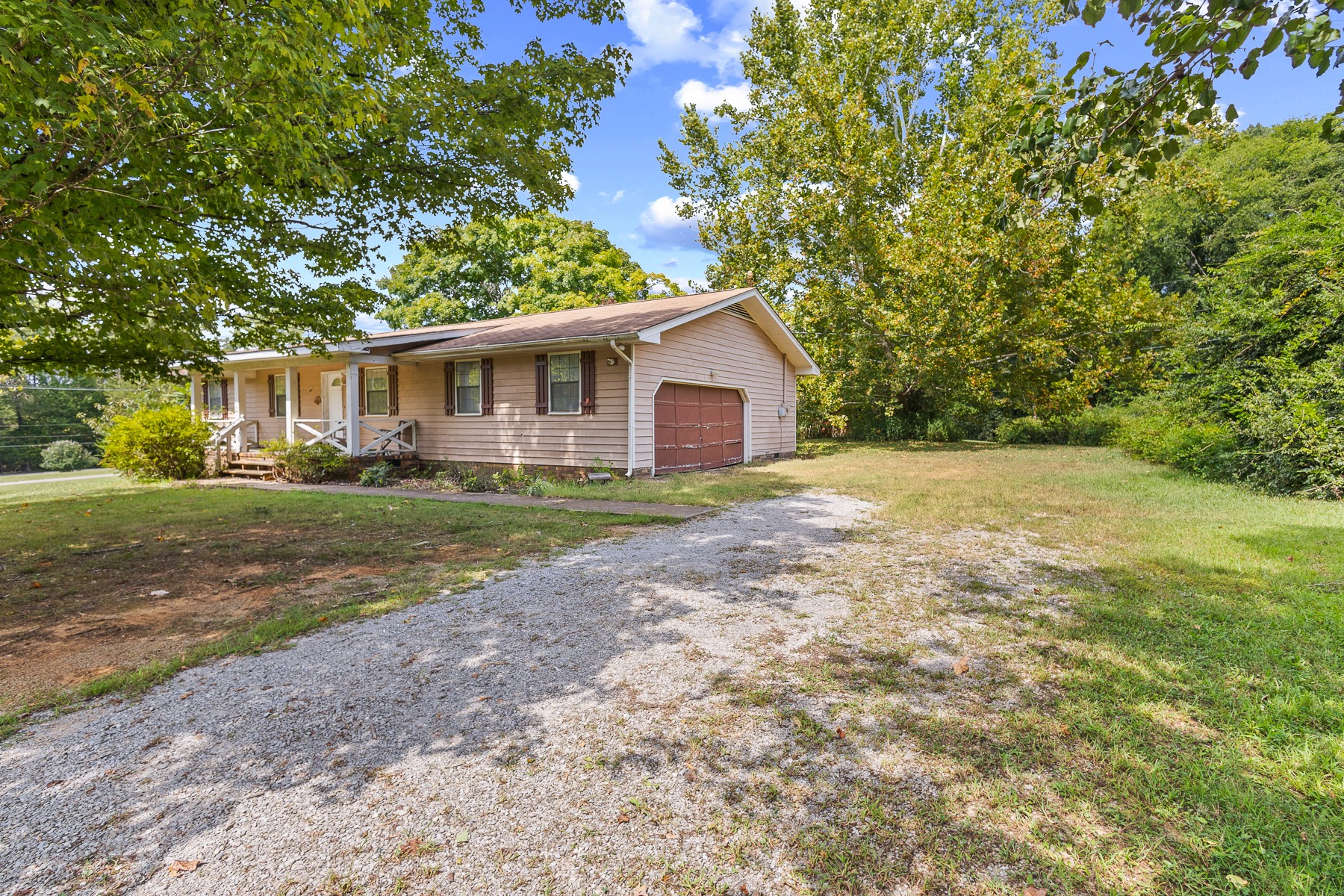 9403 Houston Ln Property Photo 10