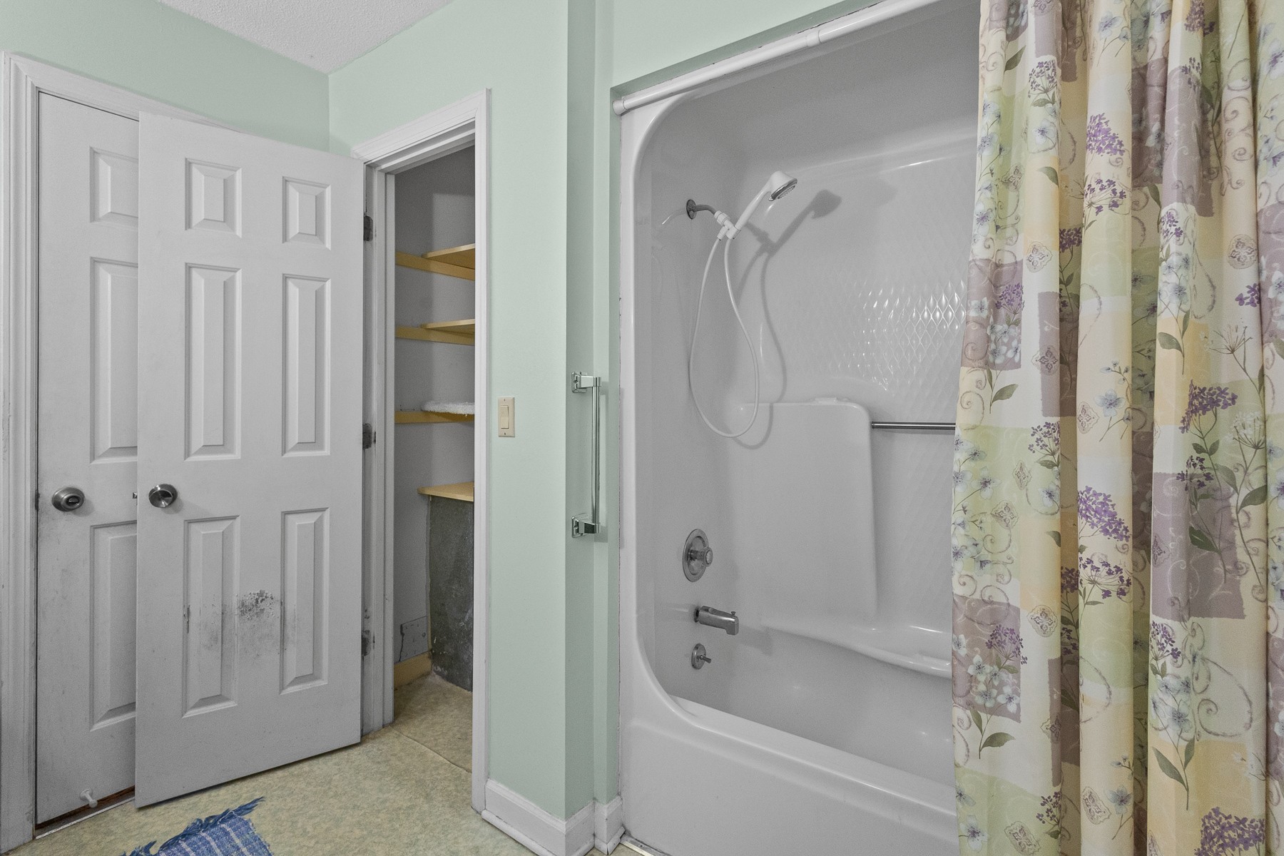 9403 Houston Ln Property Photo 28
