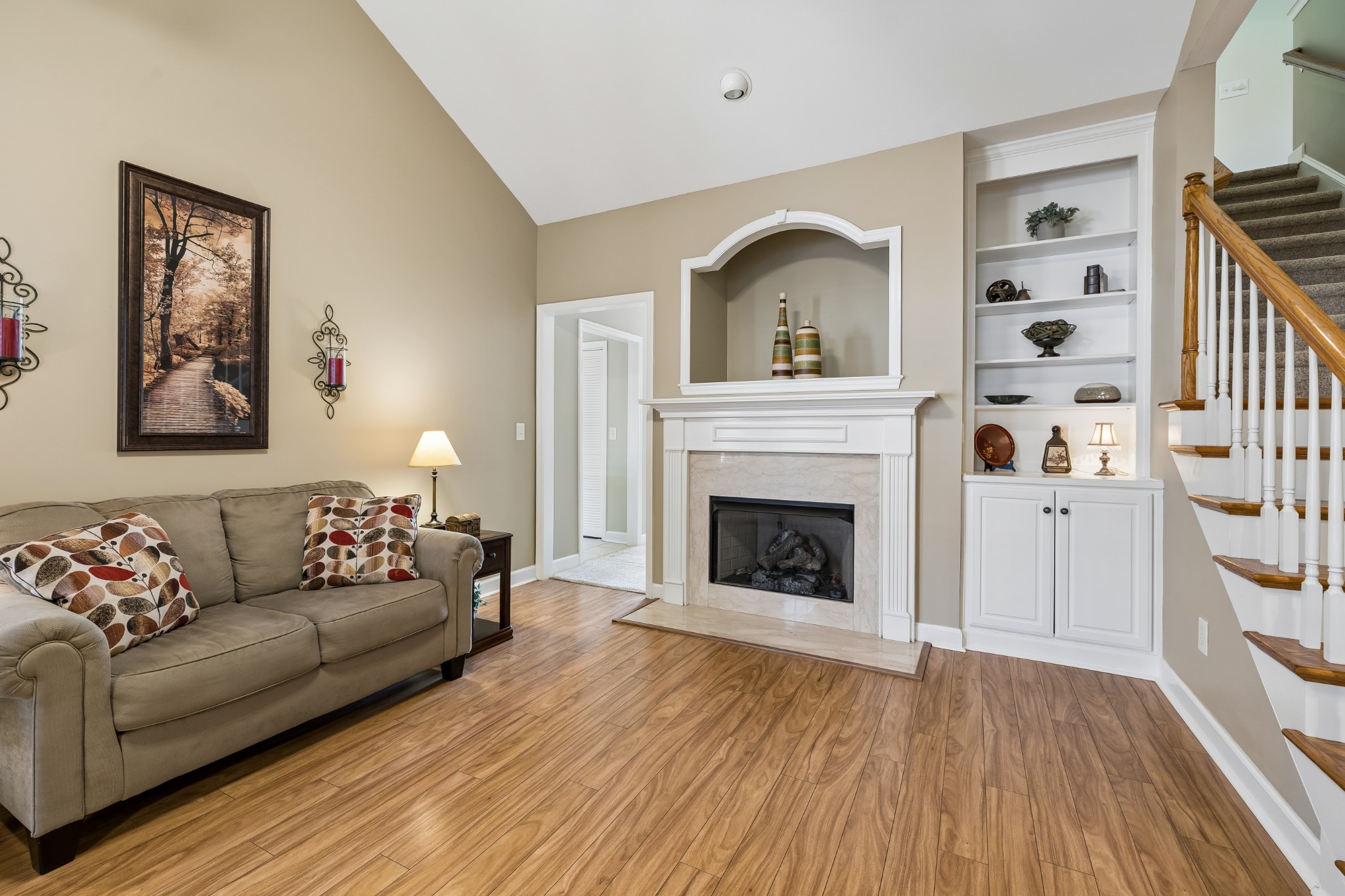 6 Donnell Ct Property Photo 1