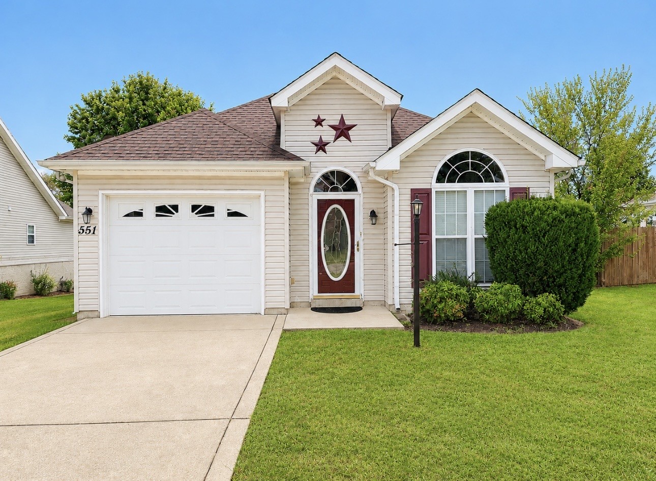 551 Albion Cir Property Photo 1