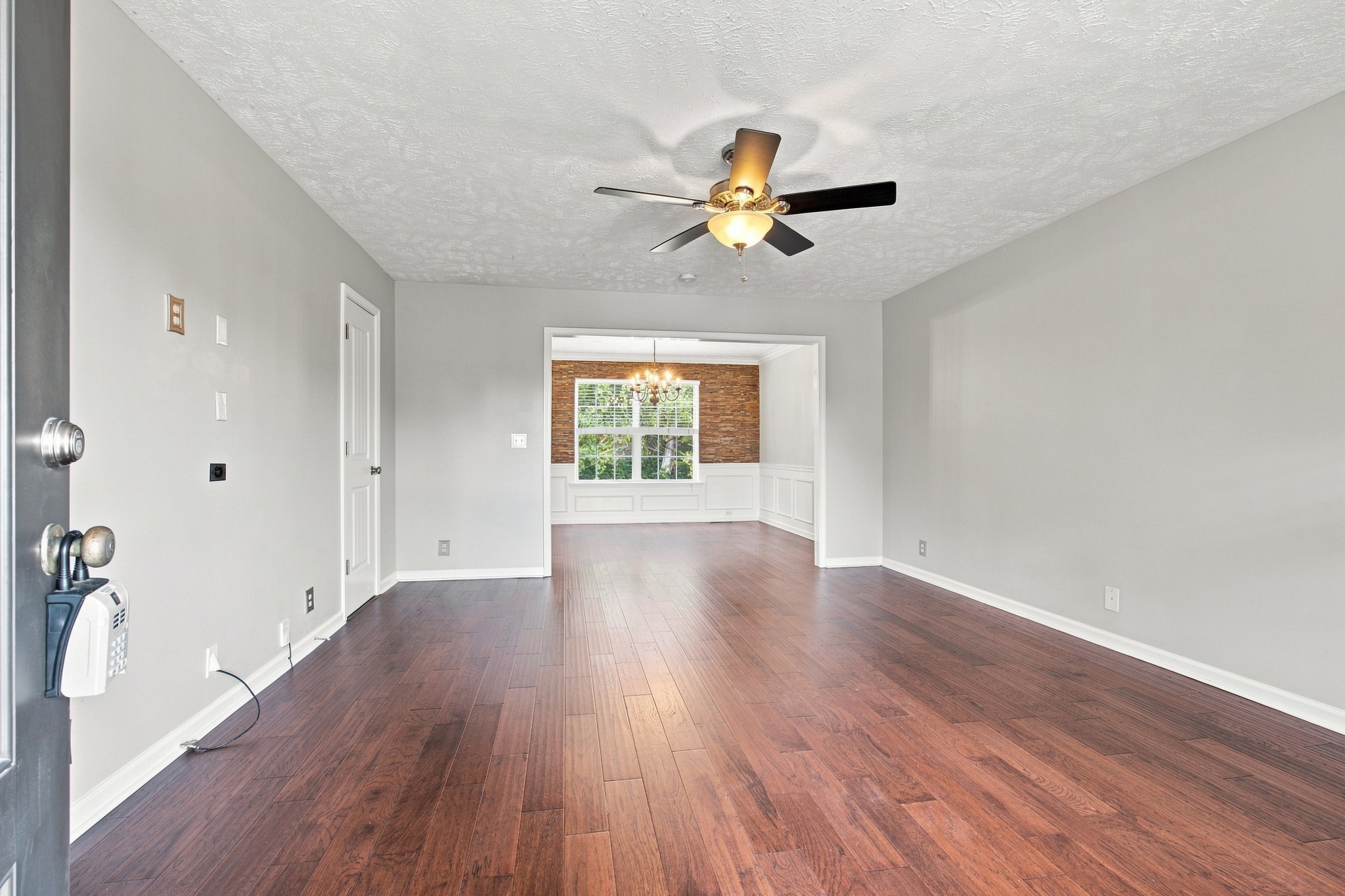 132 Tulip Grove Pt Property Photo 4