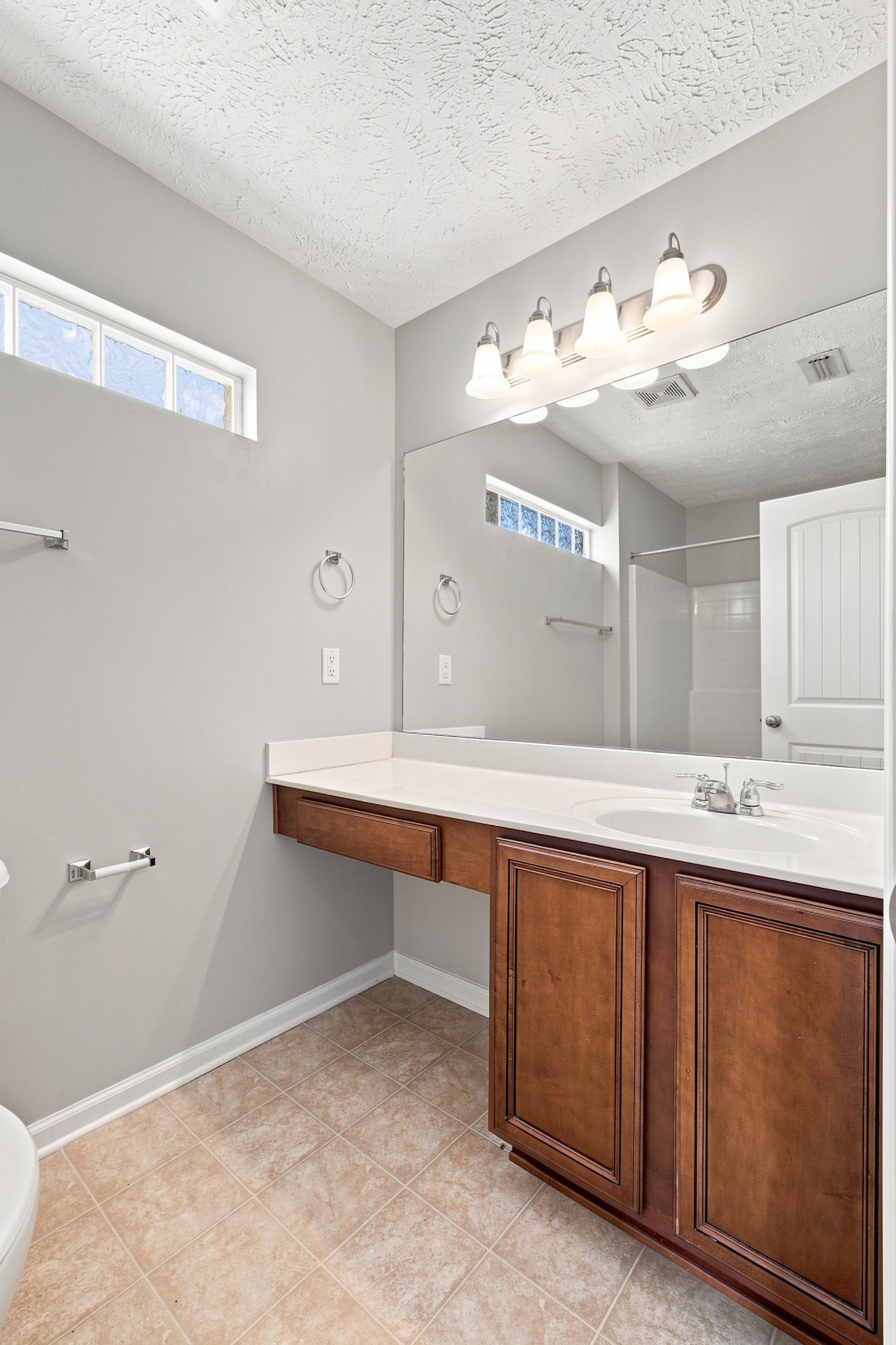 132 Tulip Grove Pt Property Photo 20