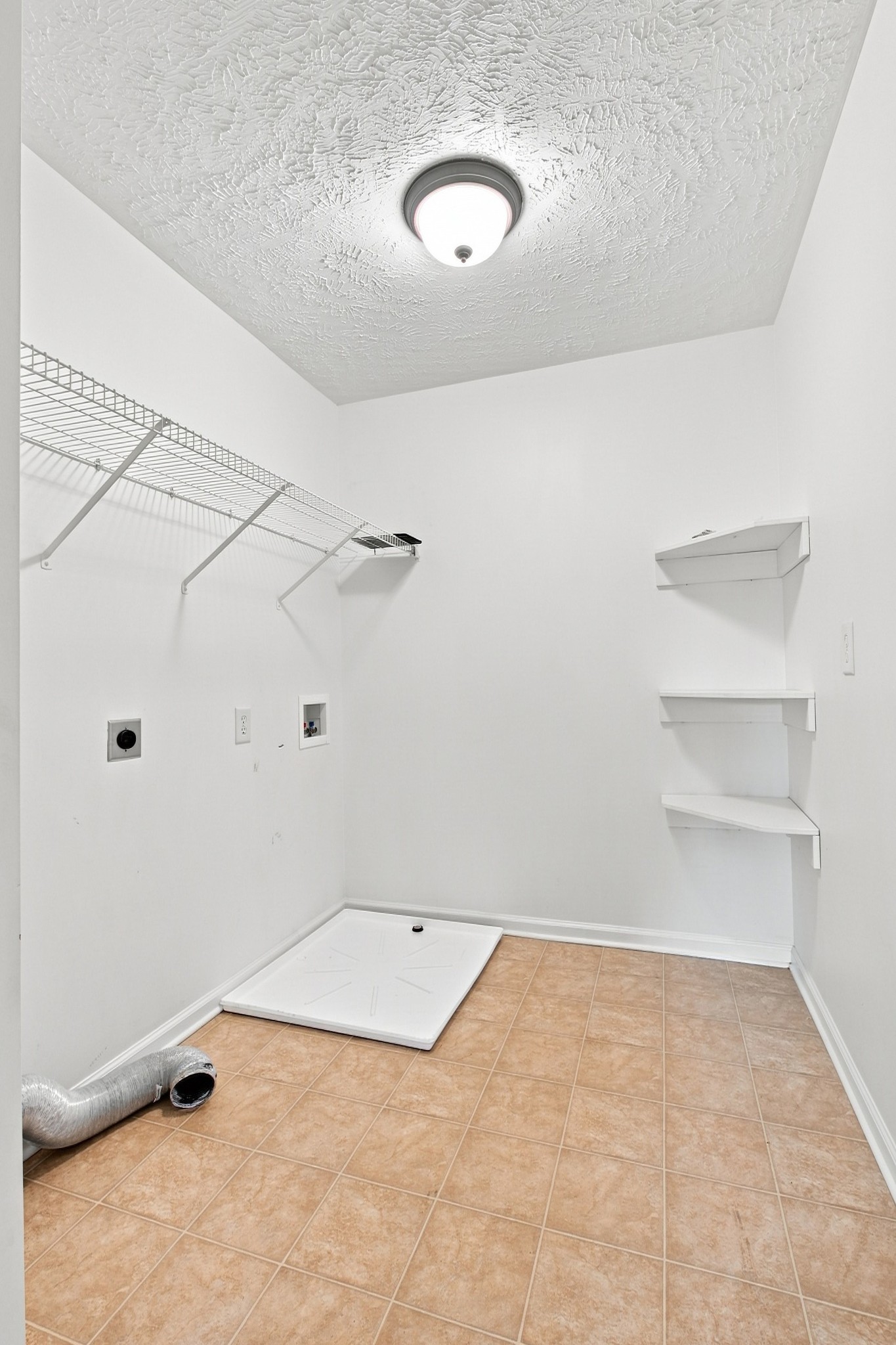 132 Tulip Grove Pt Property Photo 27