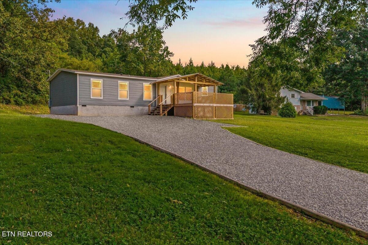 143 Greenbriar Rd Property Photo 1
