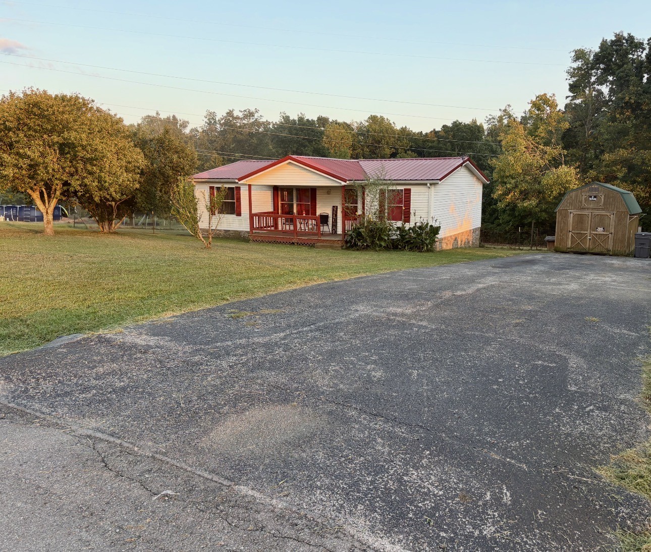 994 Pointe Ln Property Photo 1