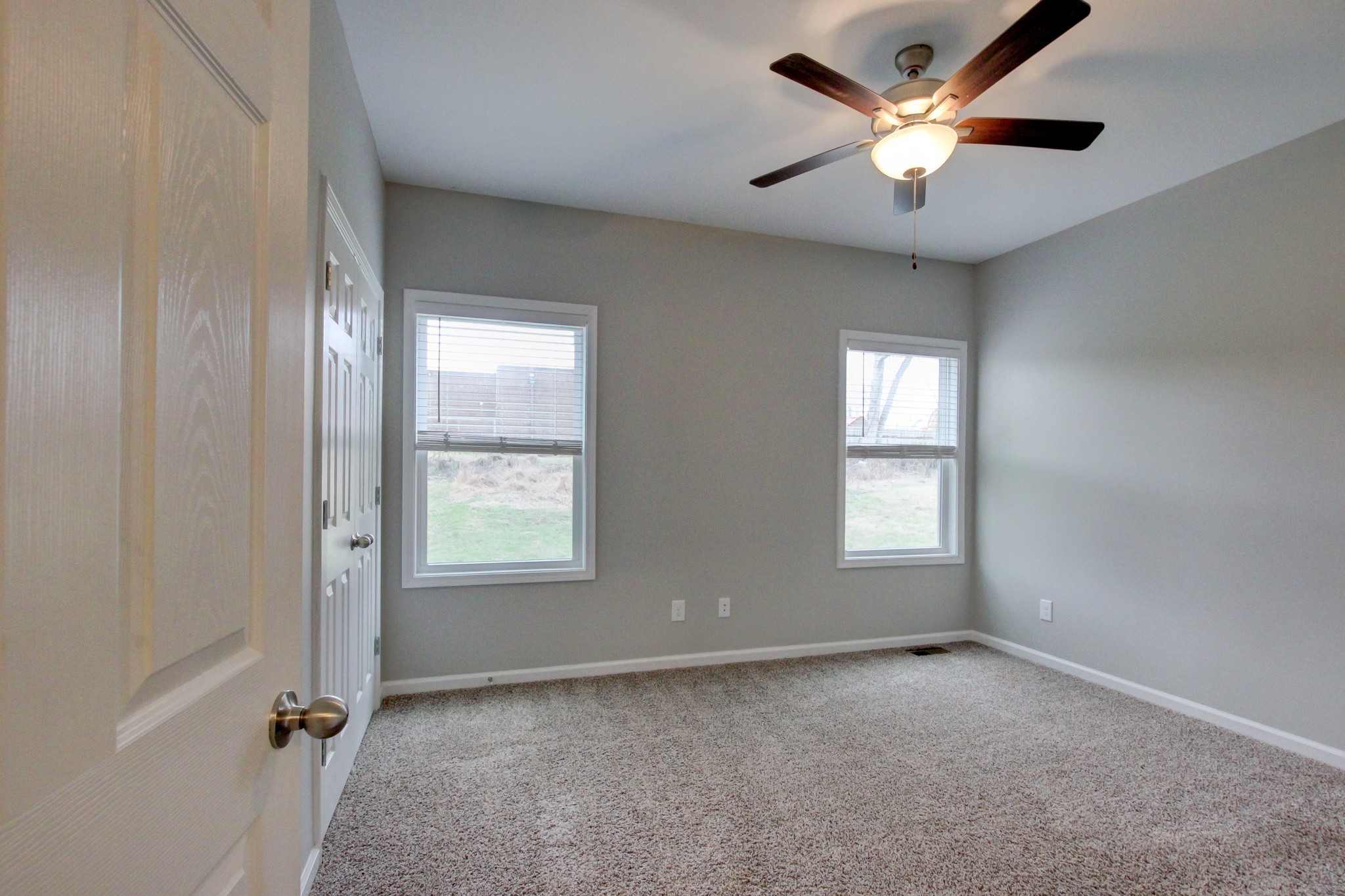 699 Ford St Property Photo 13