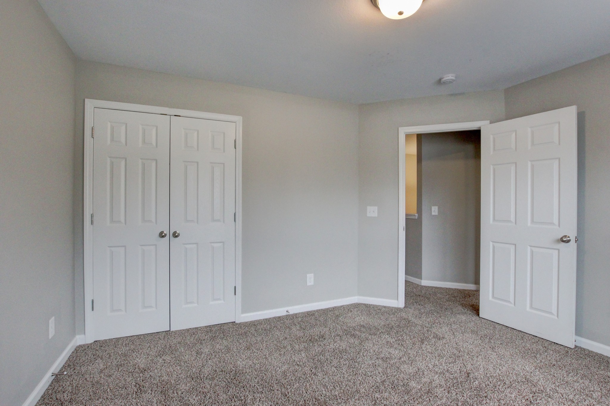 699 Ford St Property Photo 20