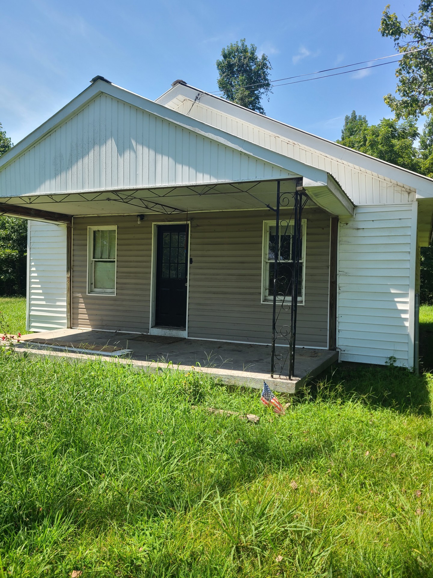 648 Hunt Road, Se Property Photo 2
