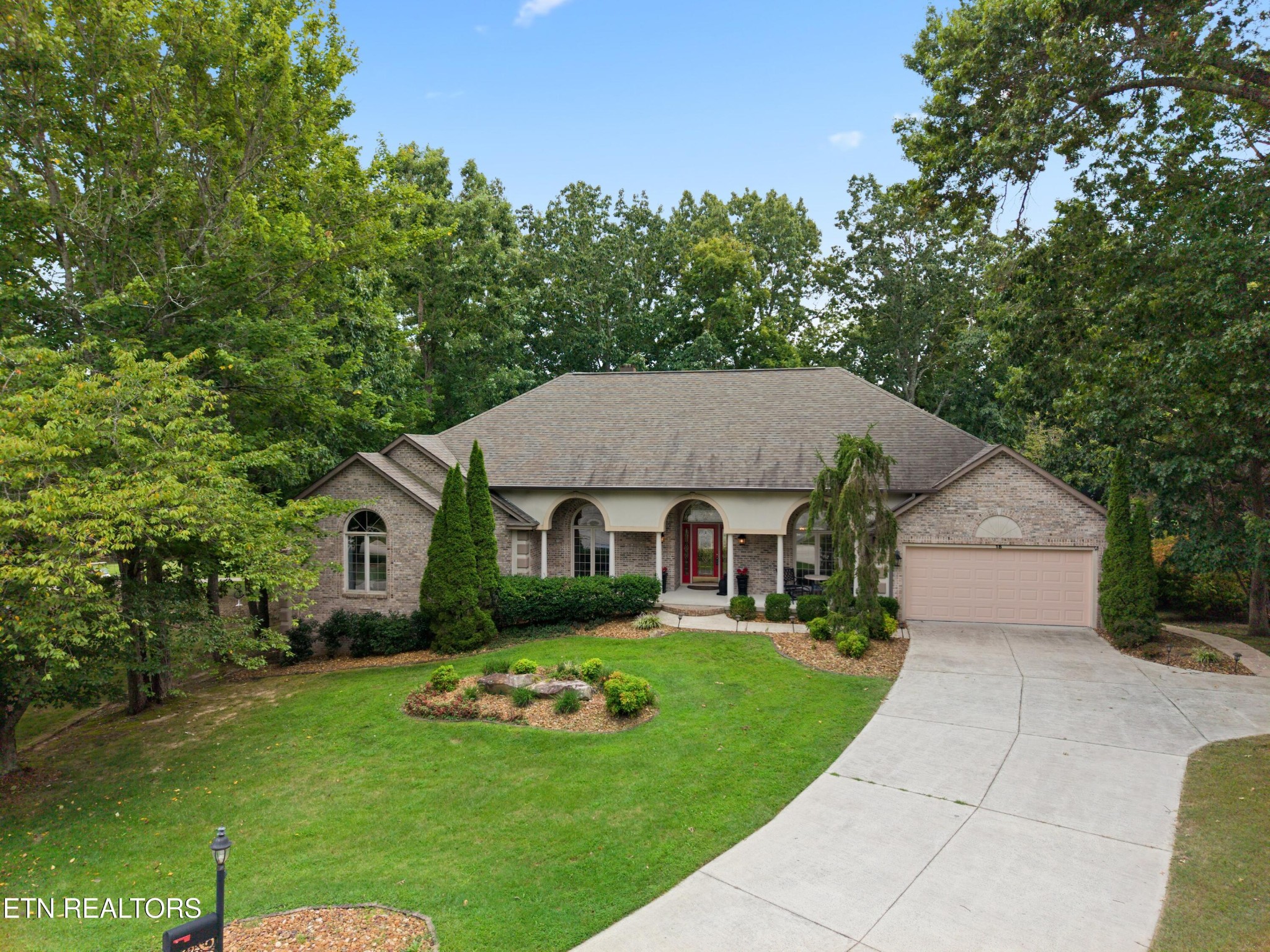 18 Mountain View Circle Property Photo 1