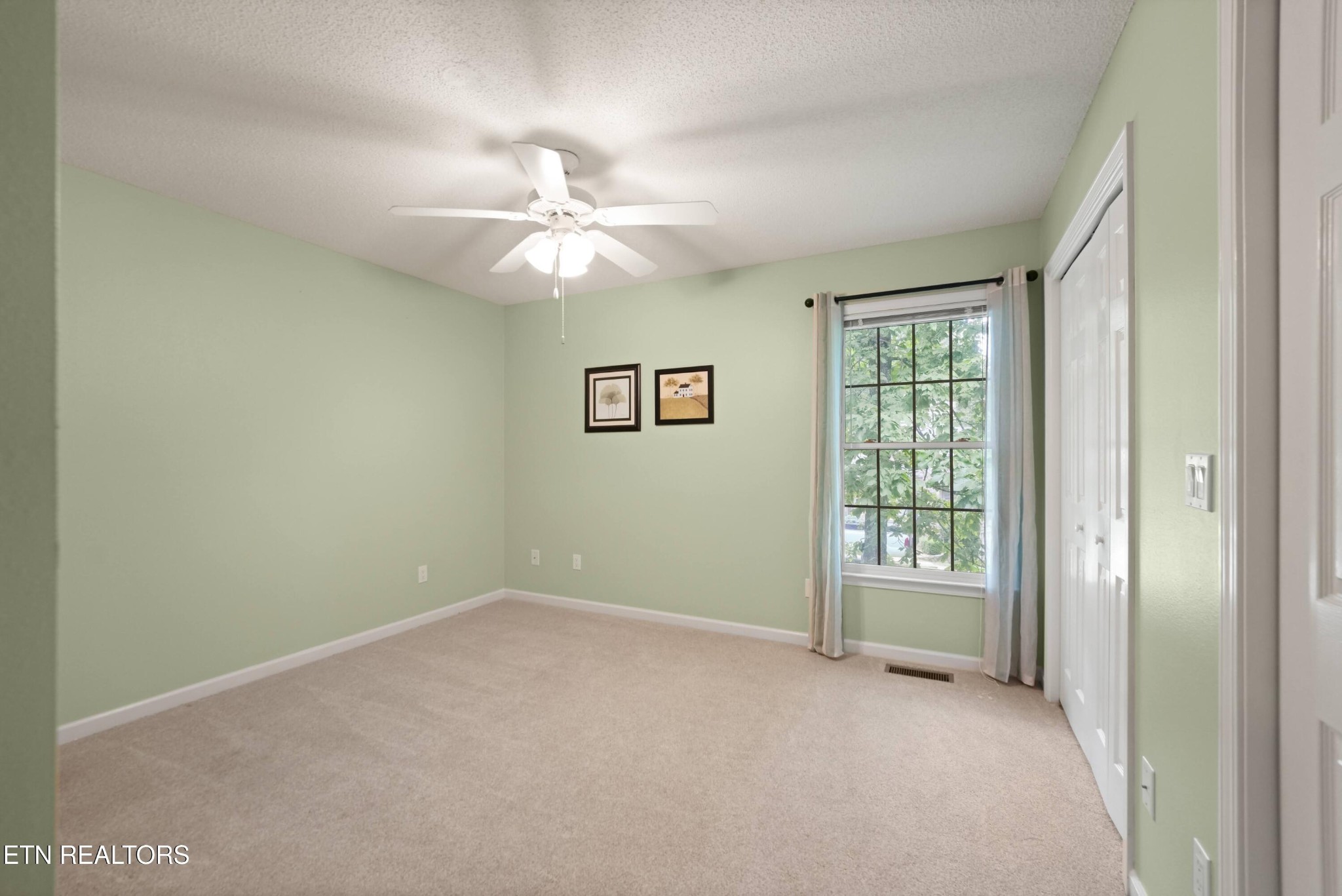 18 Mountain View Circle Property Photo 10