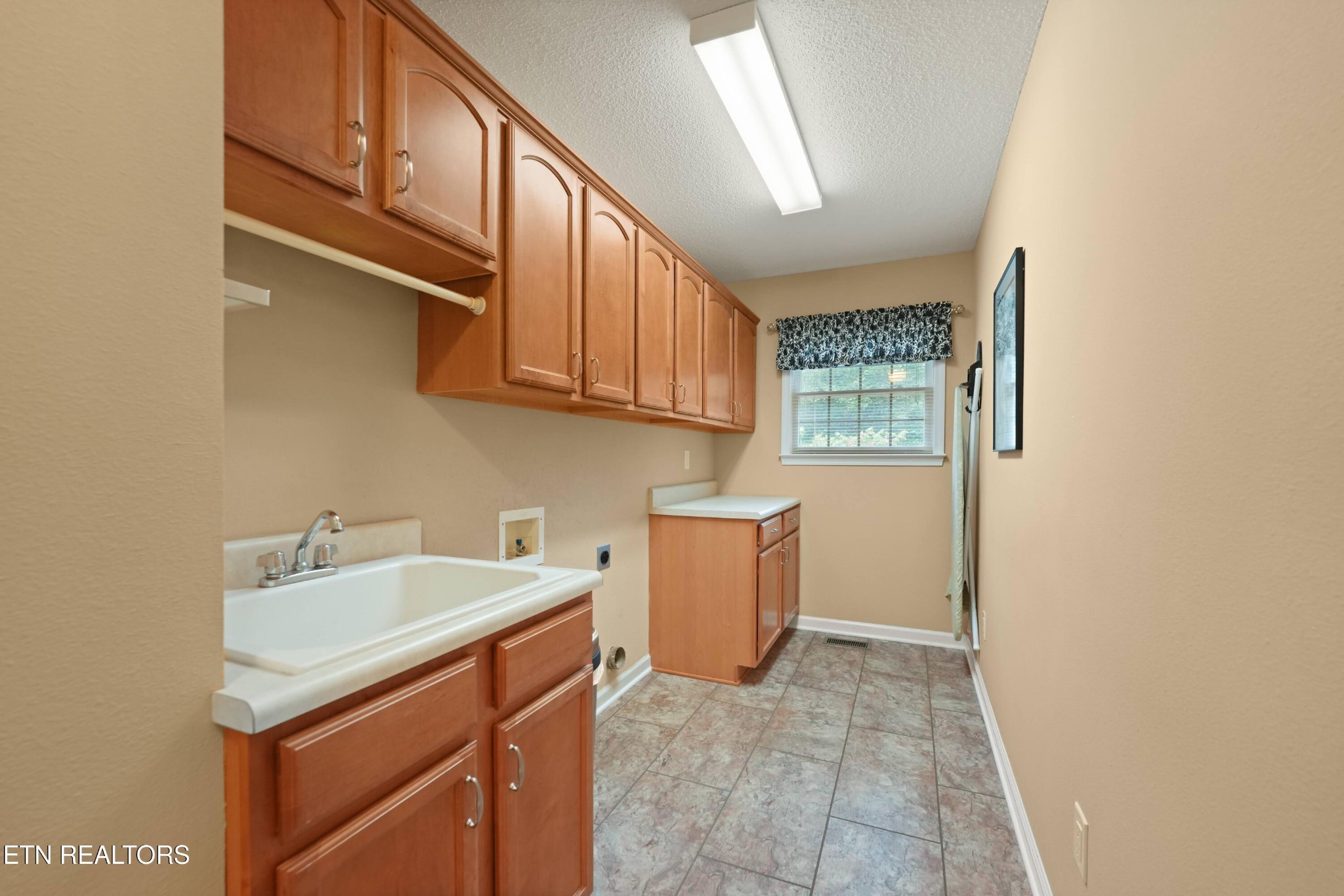 18 Mountain View Circle Property Photo 27