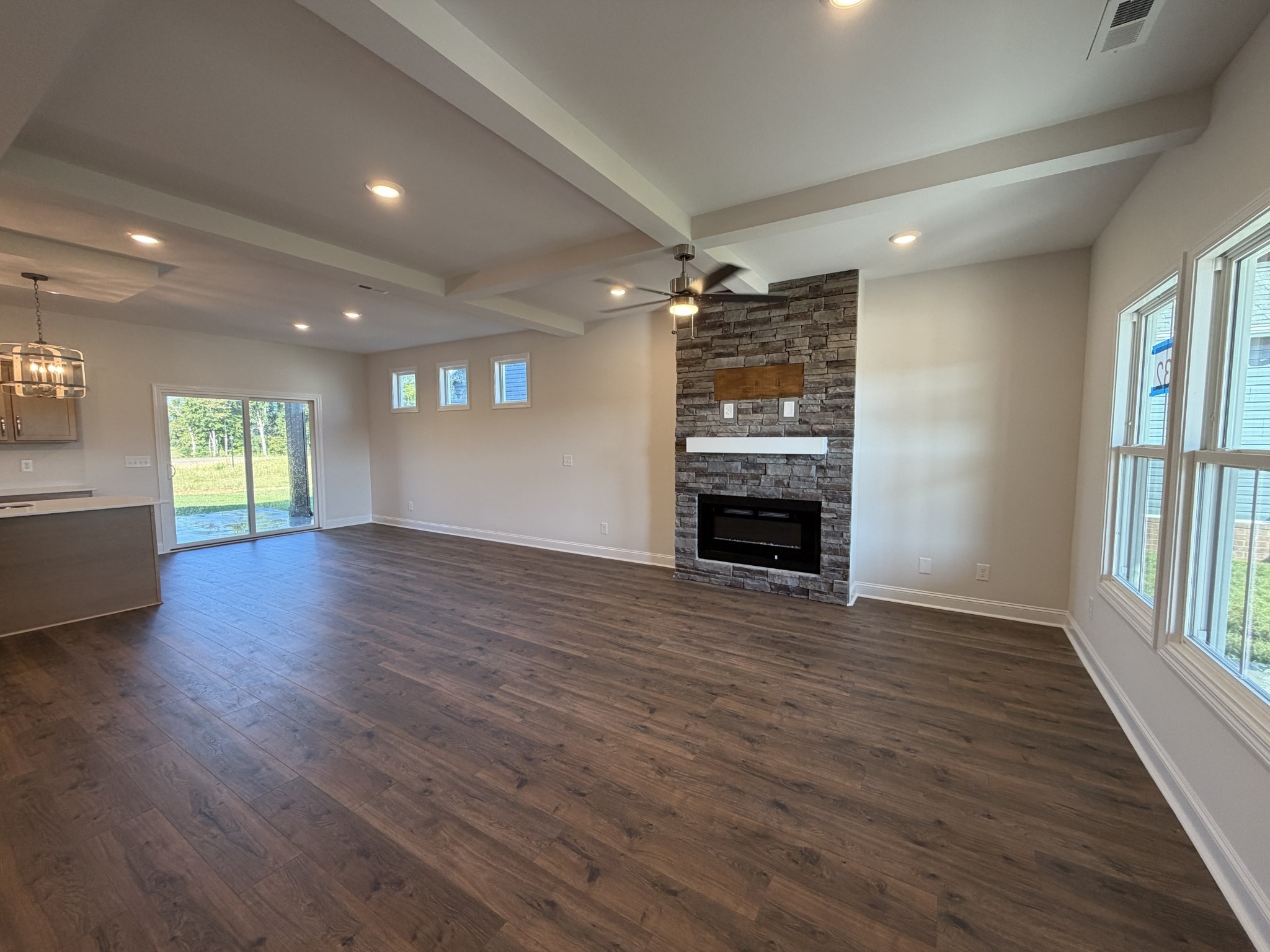 514 Willow Park Drive Property Photo 3