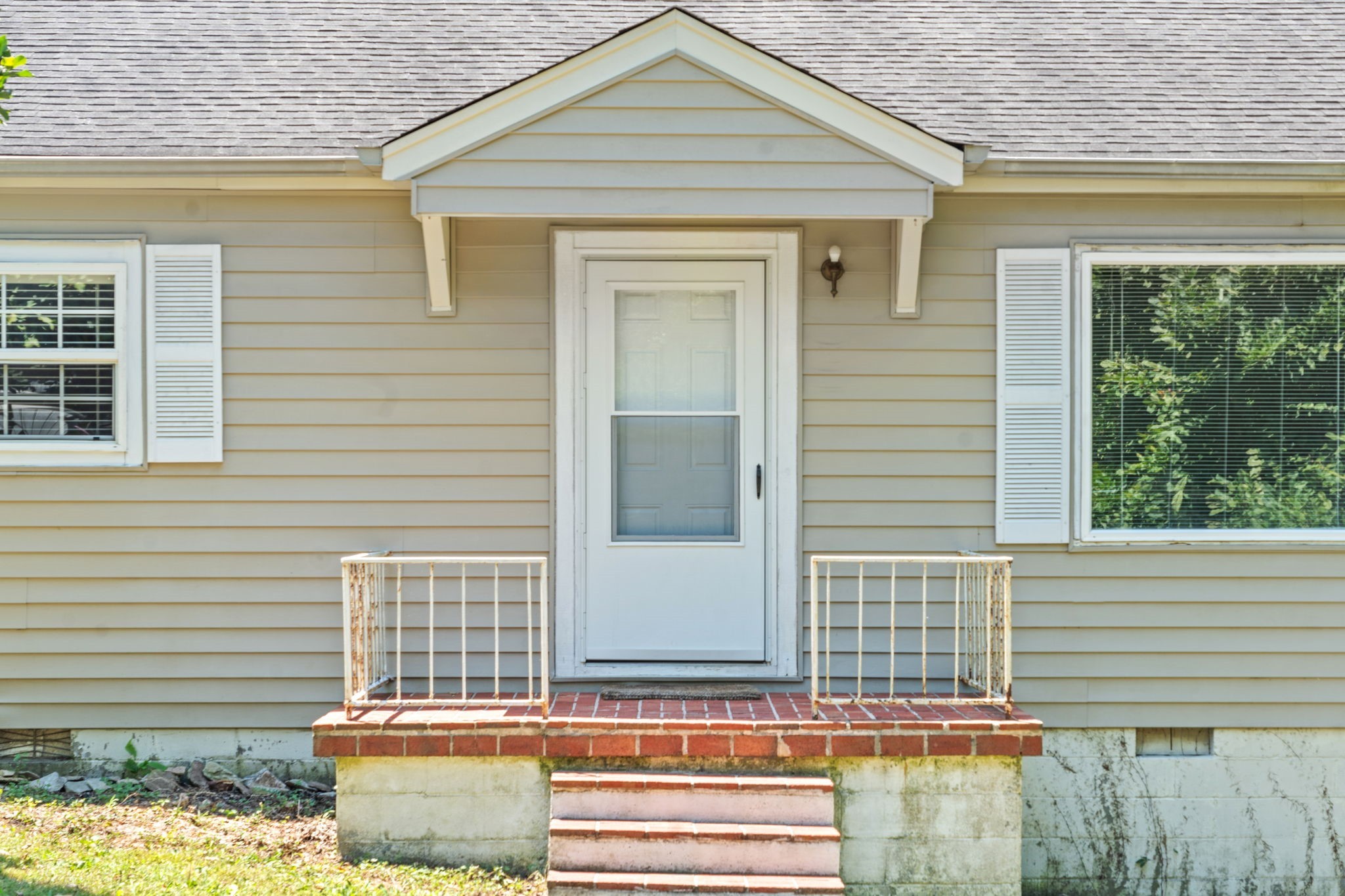 1011 Buck Dr Property Photo 4