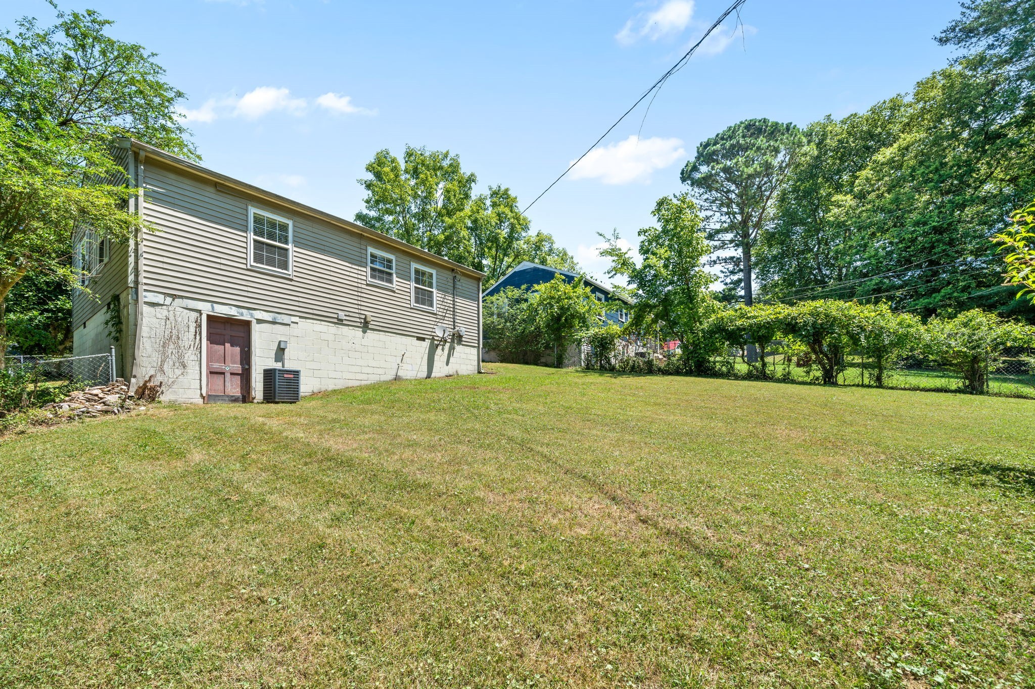 1011 Buck Dr Property Photo 23