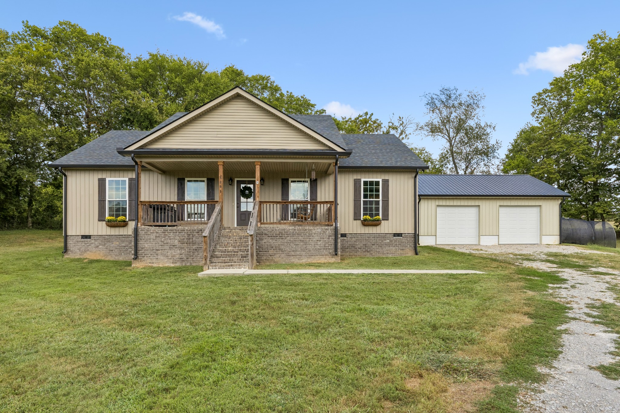 5001 Timothy Ln Property Photo 1