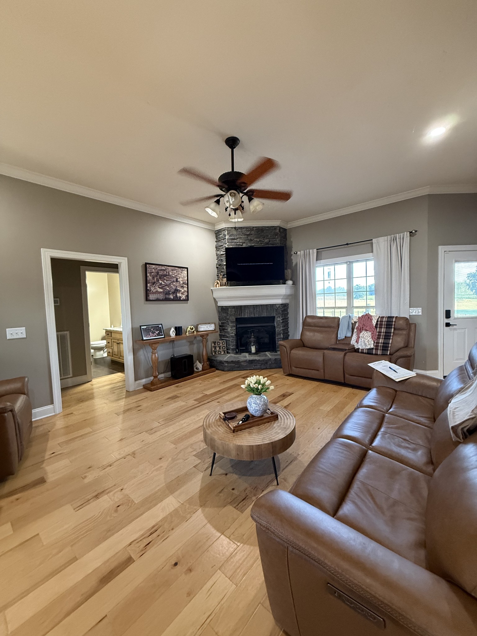 3326 Highway 52, E Property Photo 9