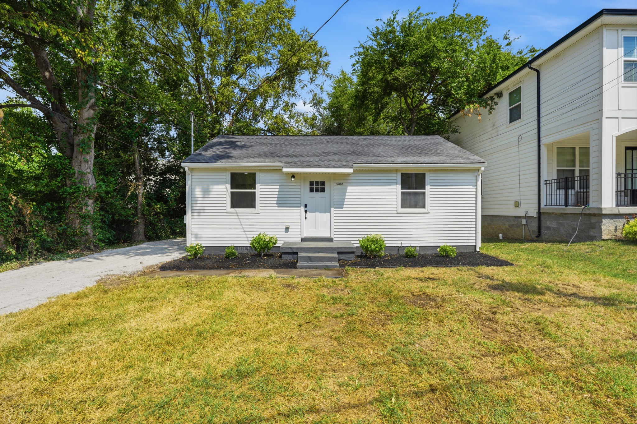 5818 Couch Dr Property Photo 2
