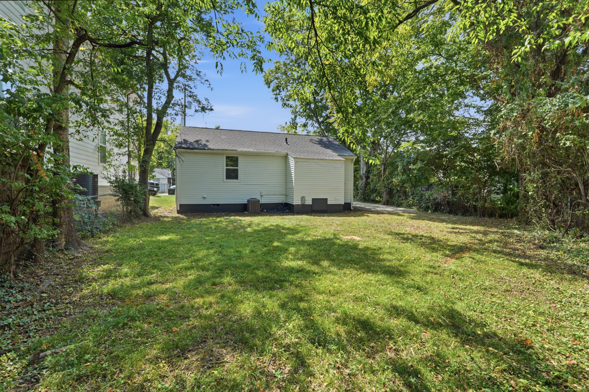 5818 Couch Dr Property Photo 24
