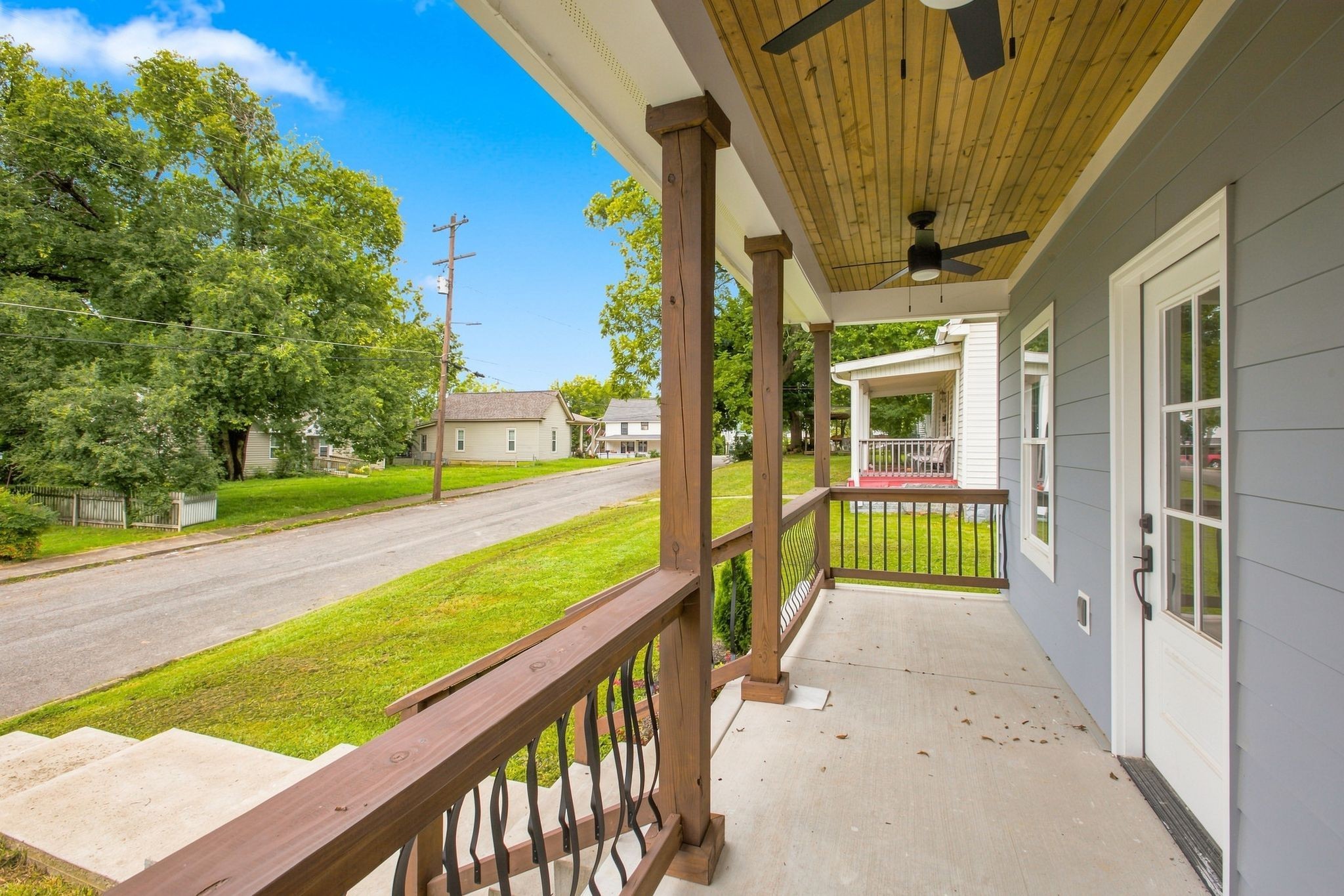 207 Scott St Property Photo 4