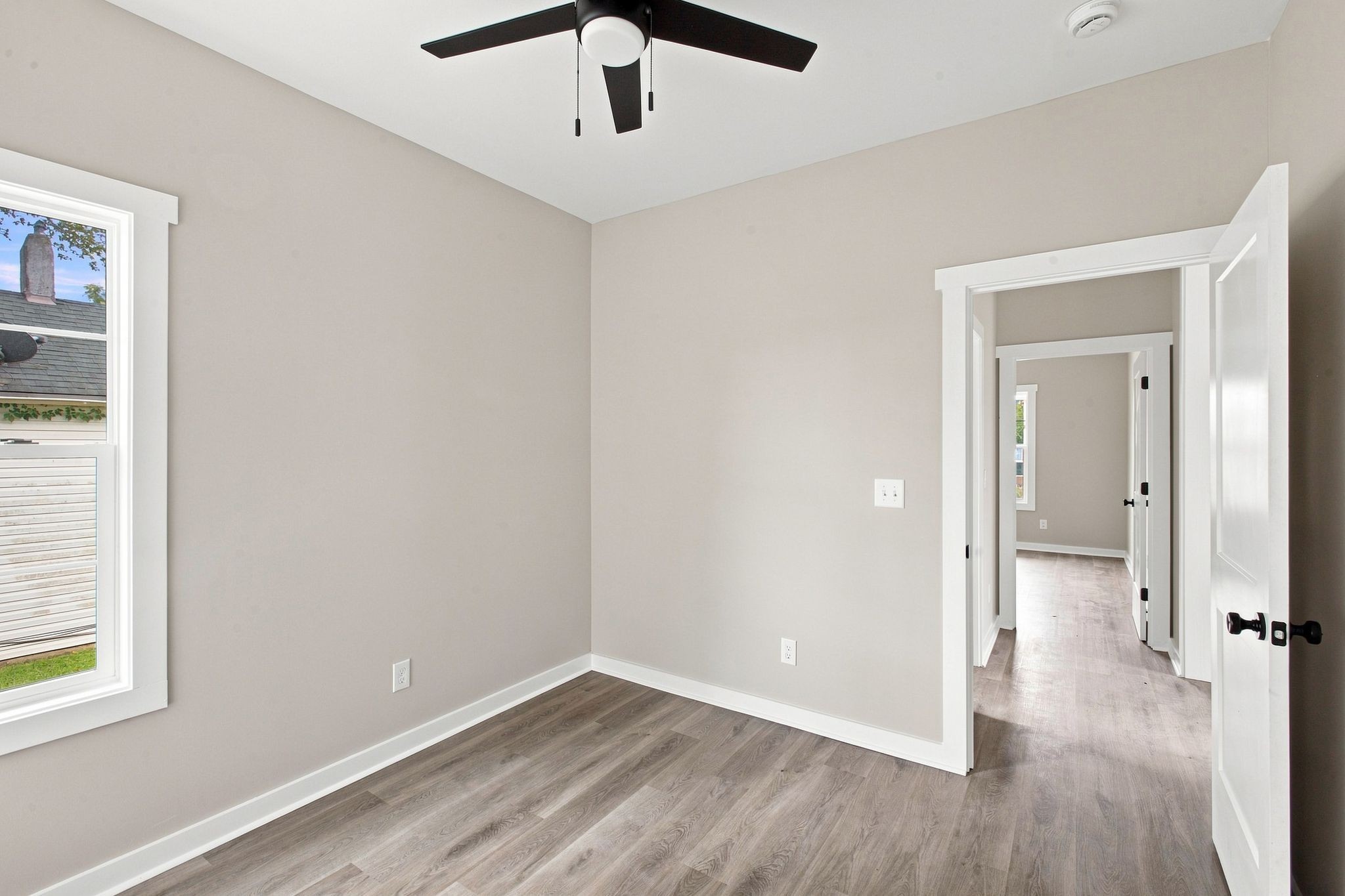 207 Scott St Property Photo 19