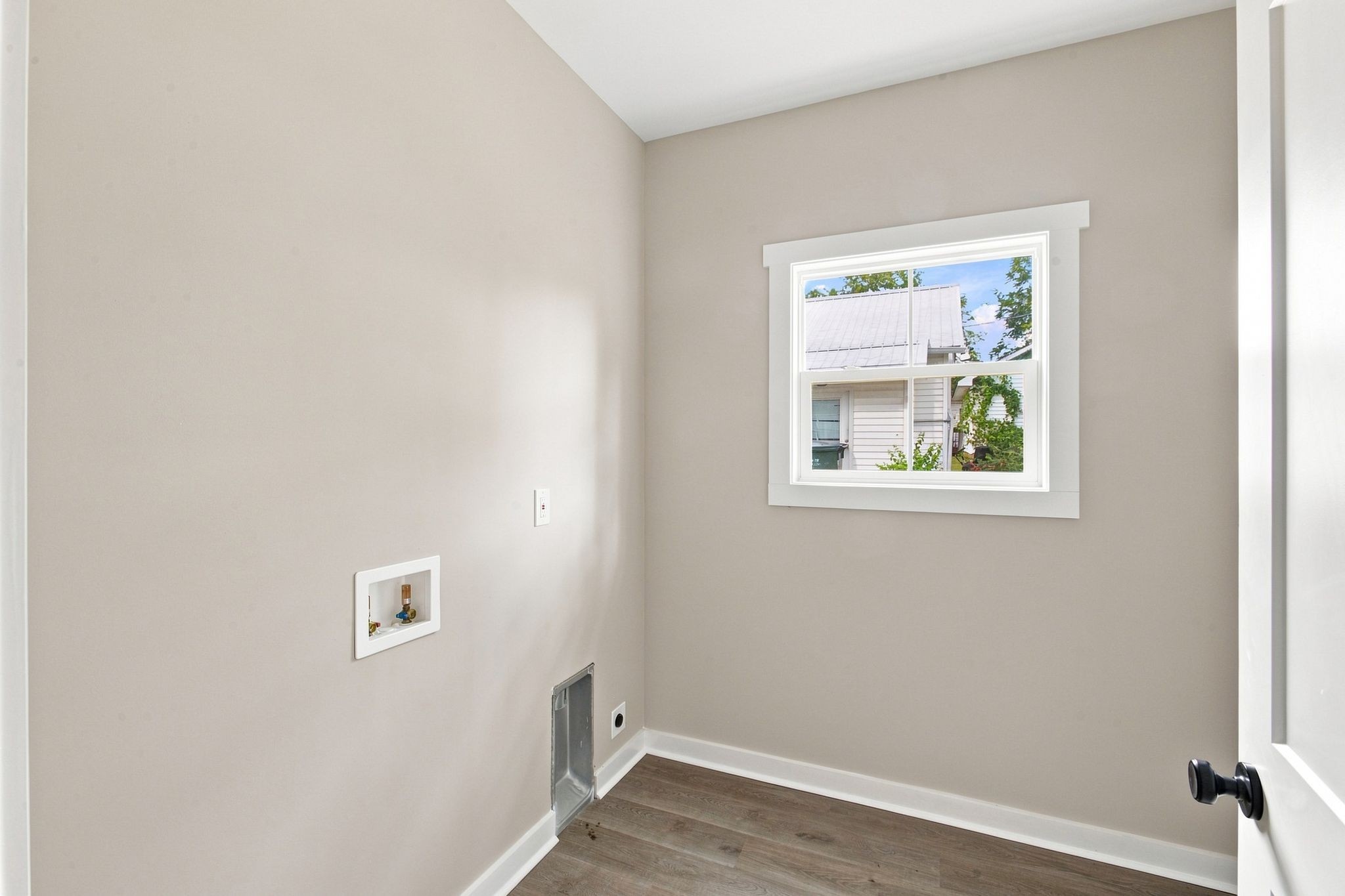 207 Scott St Property Photo 24