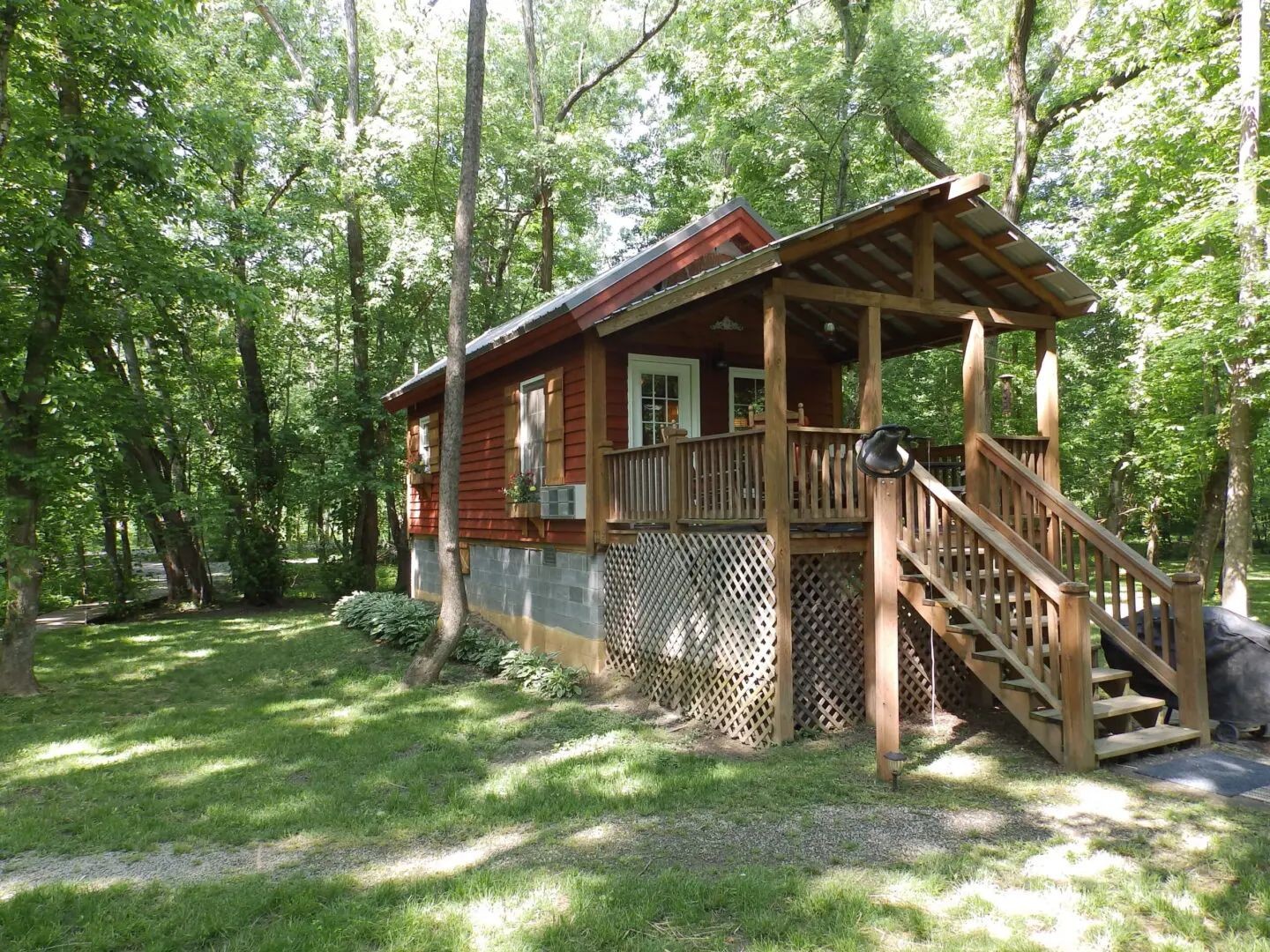 9852 Mullins Cove Rd Property Photo 1