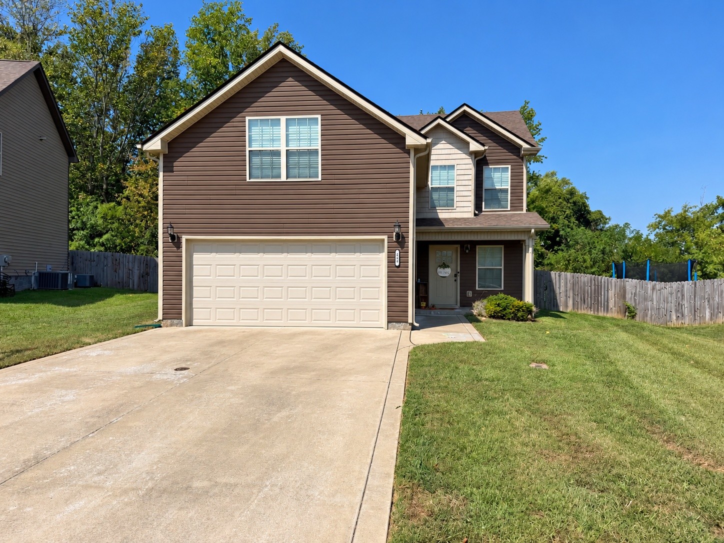 464 Woodtrace Dr Property Photo 1