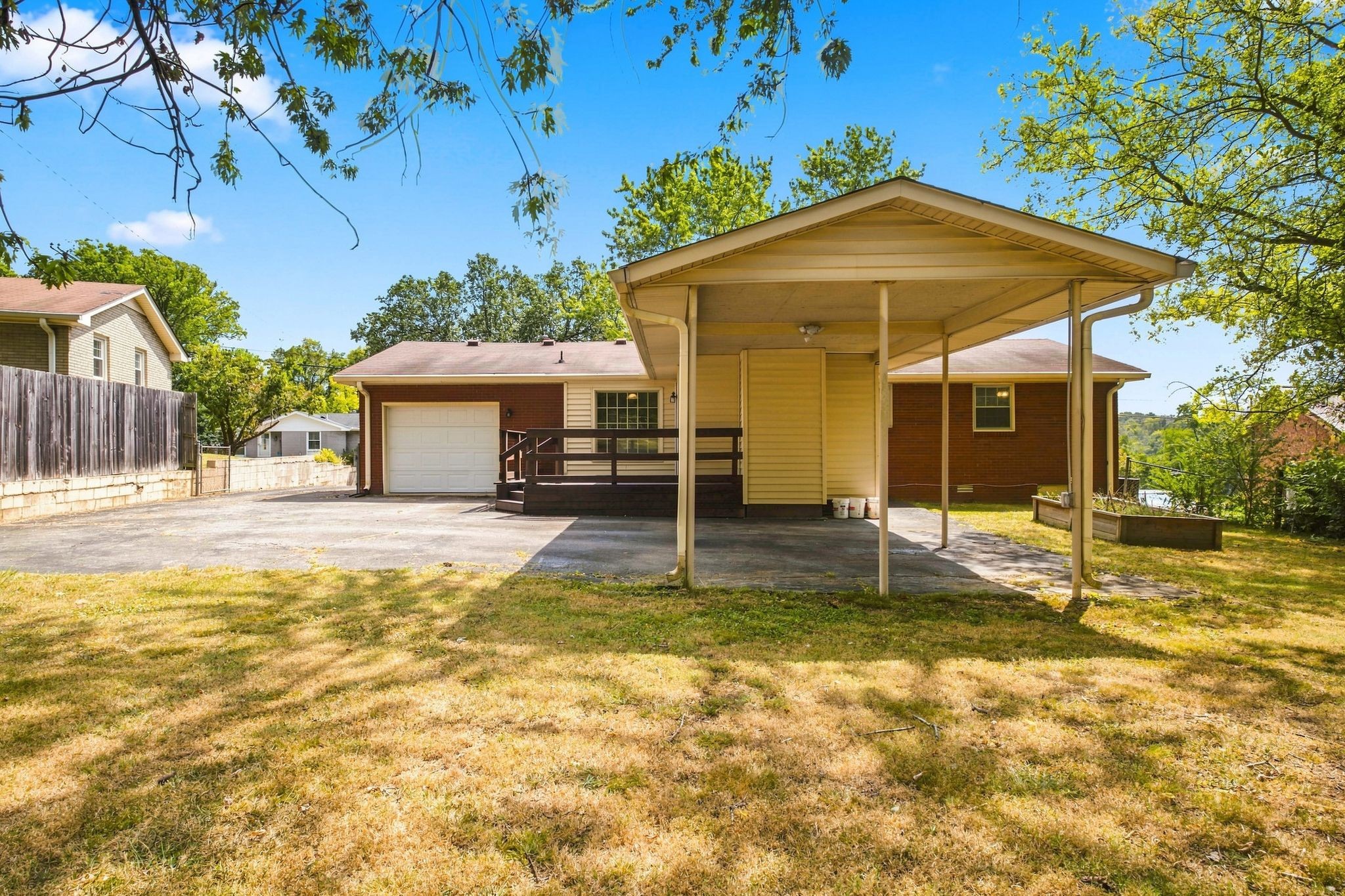 211 Blue Ridge Dr Property Photo 28