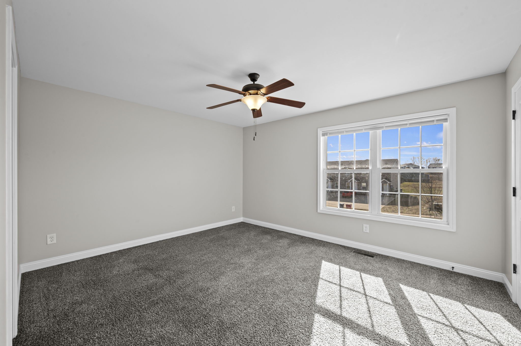 1736 Manning Dr Property Photo 8
