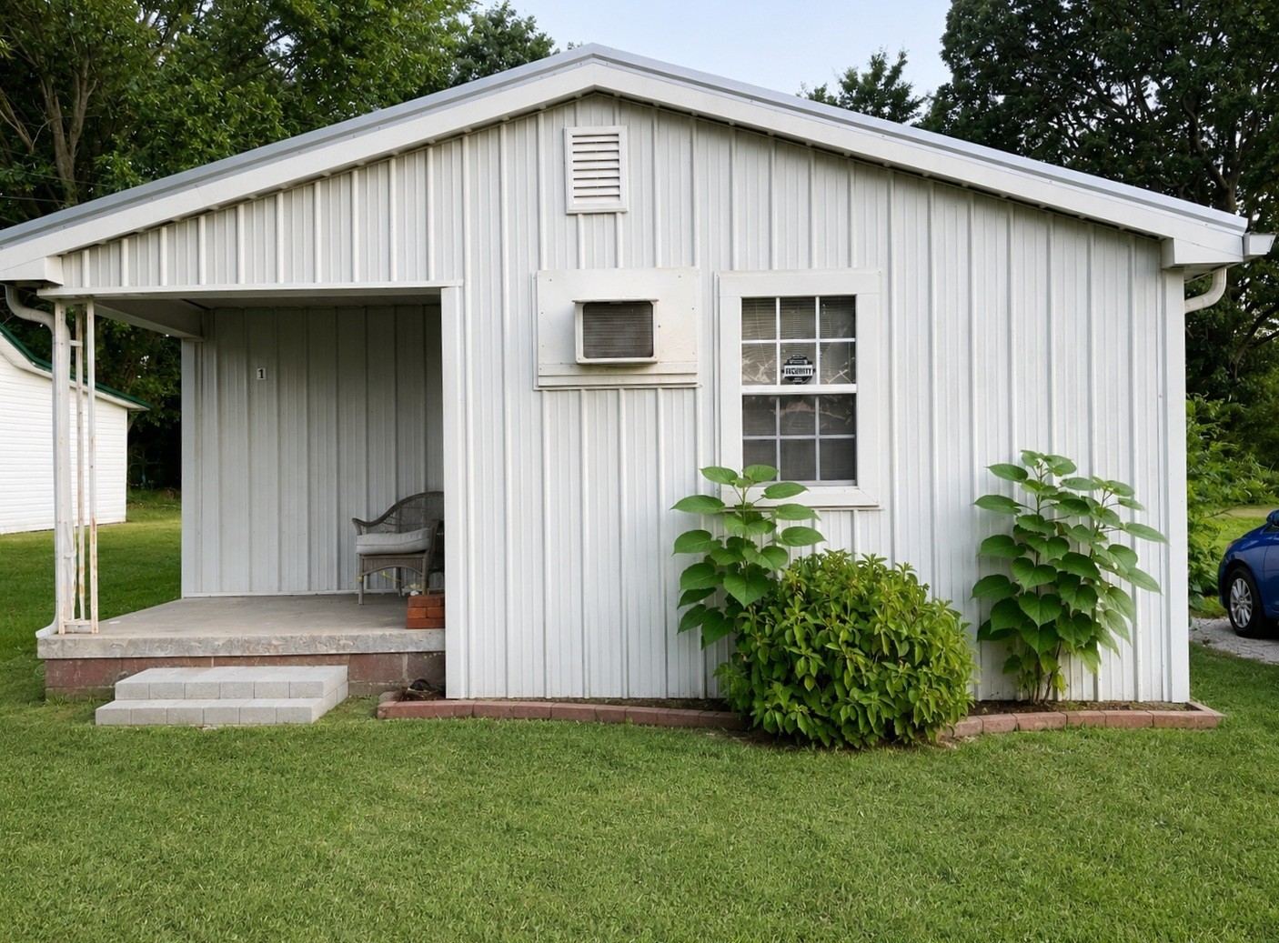216 Strawberry St
