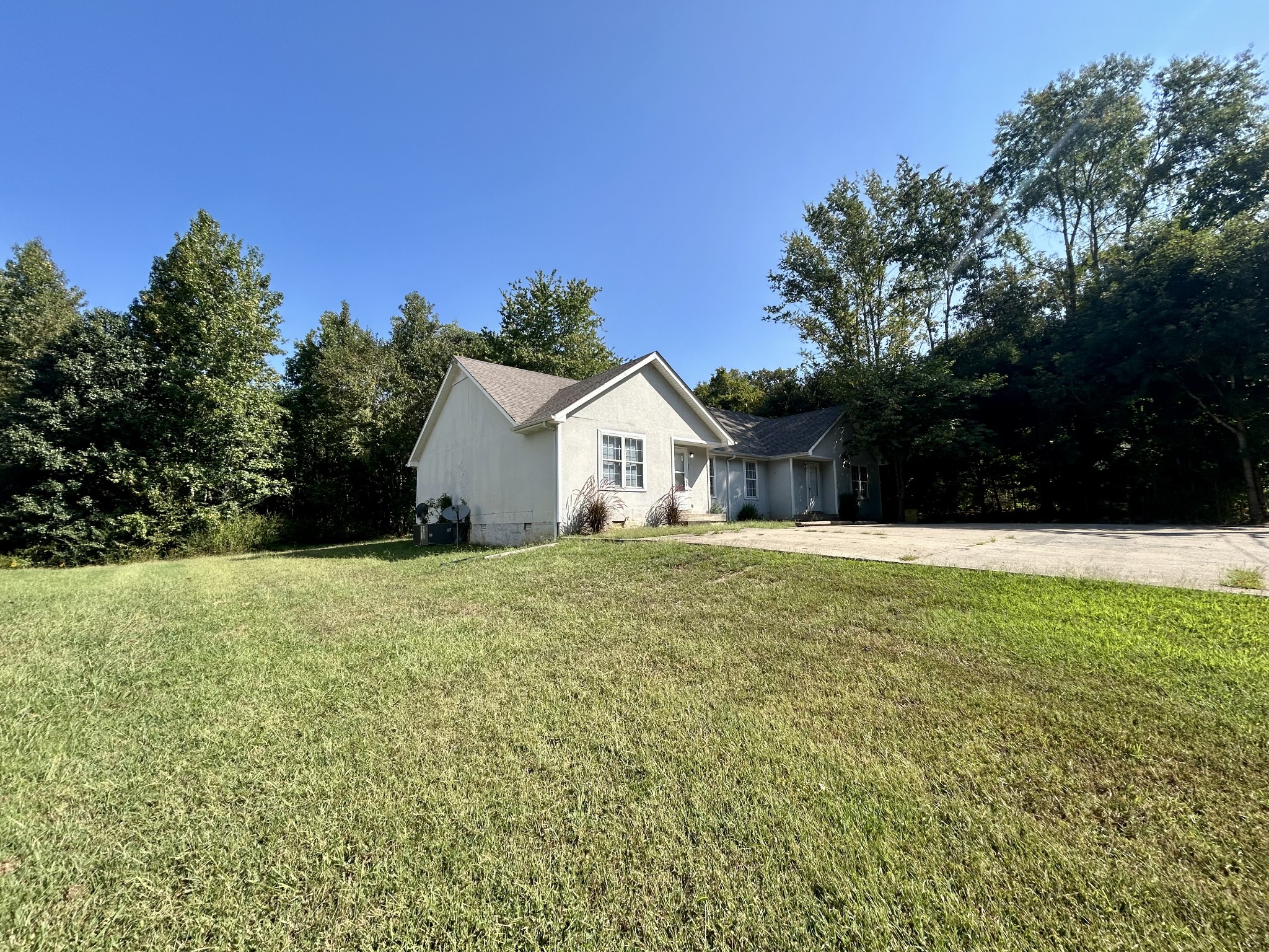 1831 Pinnacle Rd Property Photo 1