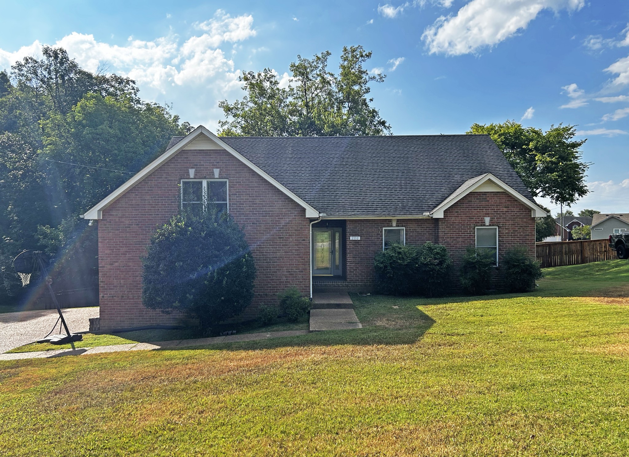 2110 Creek Trl