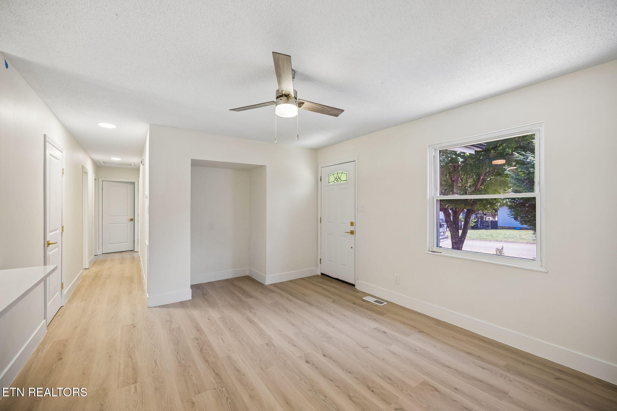 6409 Shrewsbury Drive Property Photo 11