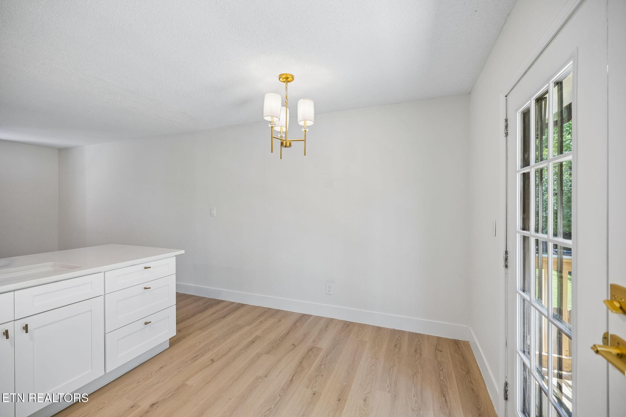 6409 Shrewsbury Drive Property Photo 12