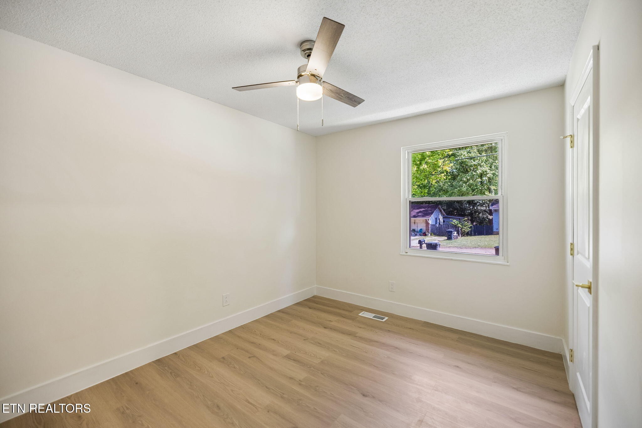 6409 Shrewsbury Drive Property Photo 19