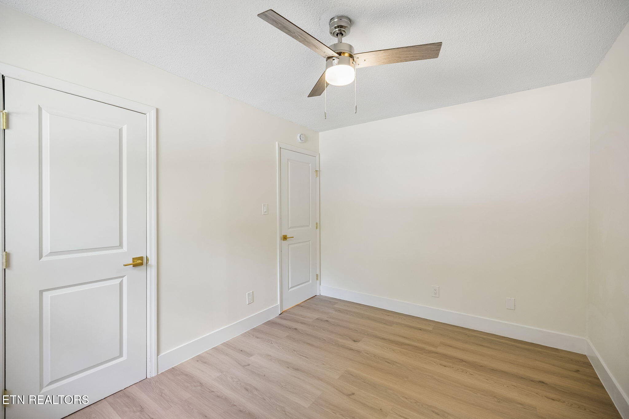 6409 Shrewsbury Drive Property Photo 20