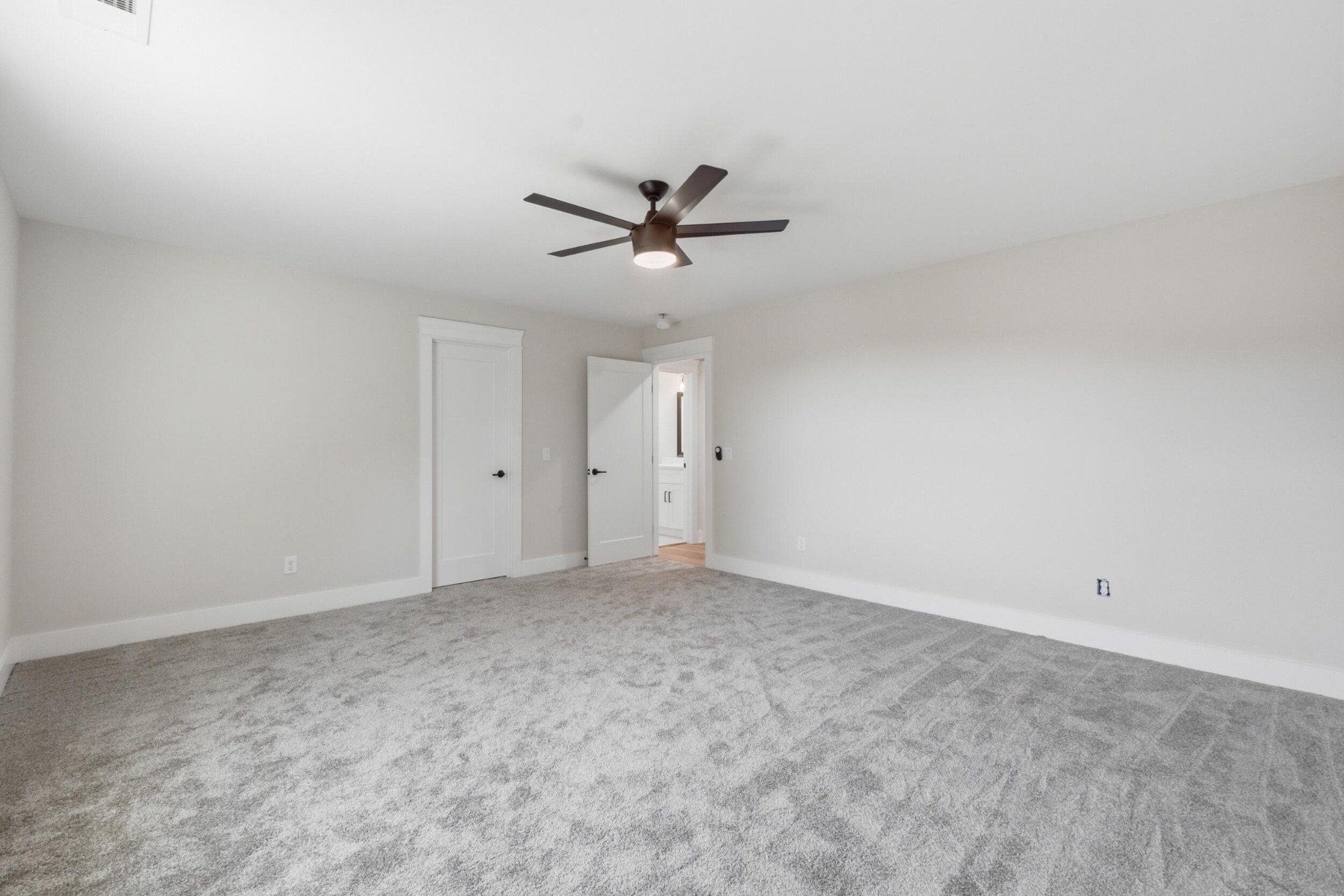 115 White Tail Lane, Nw Property Photo 24