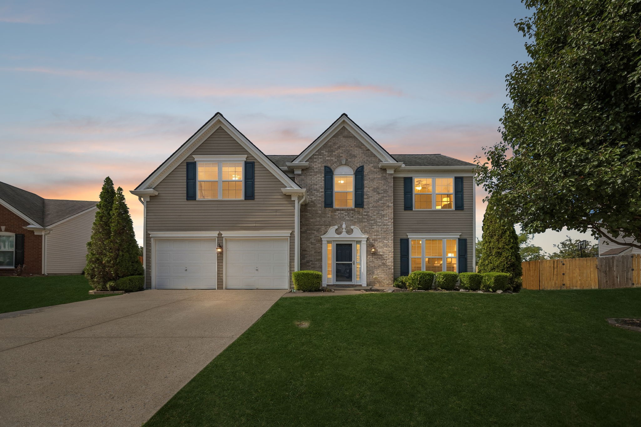 1713 Kendall Cove Ln Property Photo 1