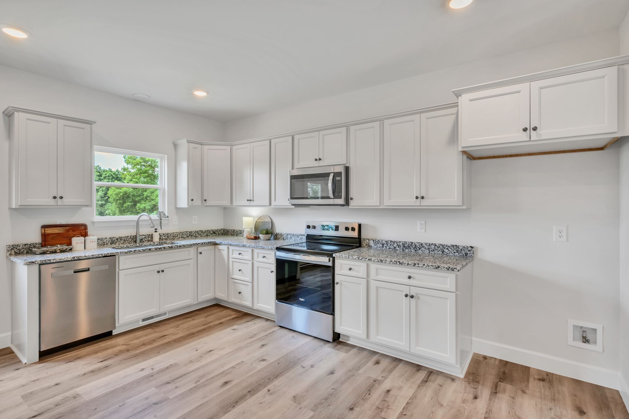 463 Jesse Work Road Property Photo 10