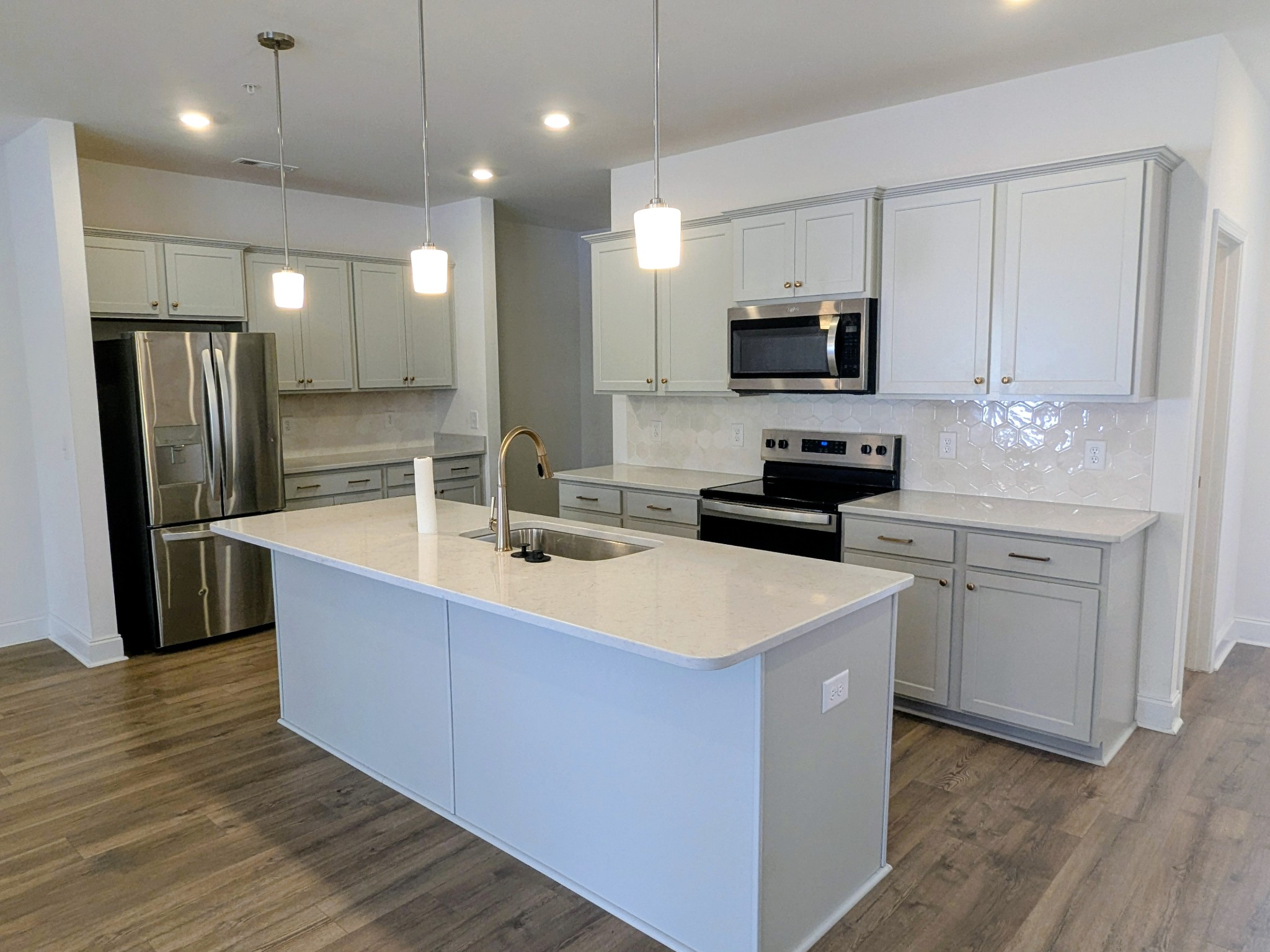 1100 June Wilde Rdg Property Photo 3