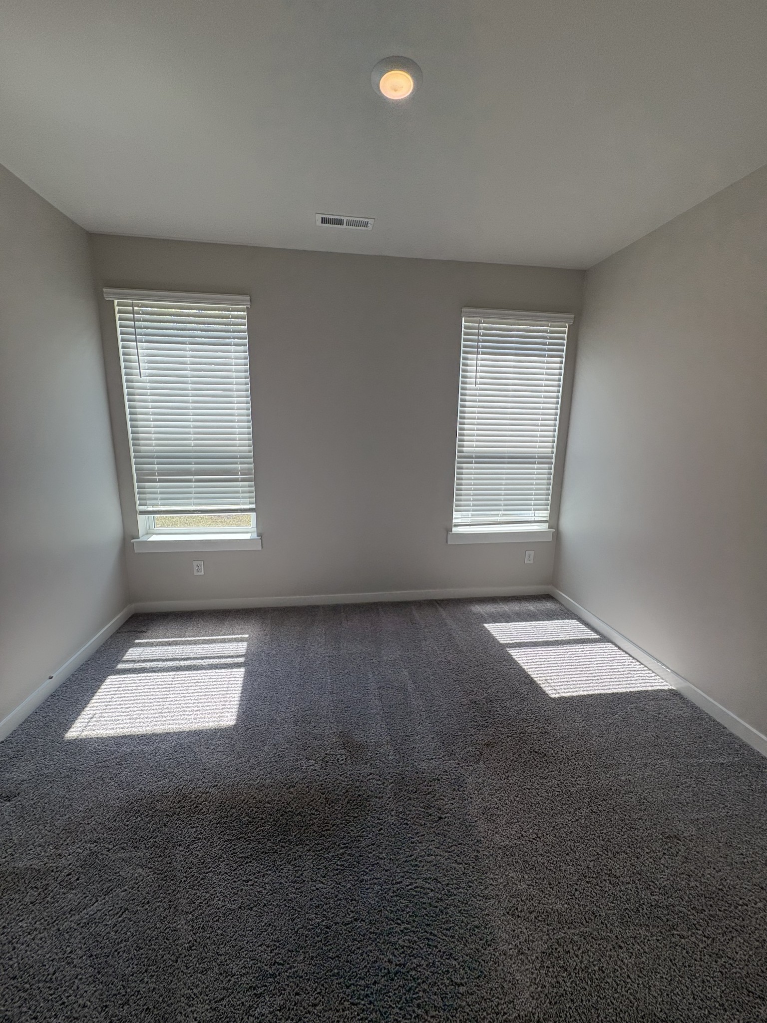 5041 Percival Dr Property Photo 6