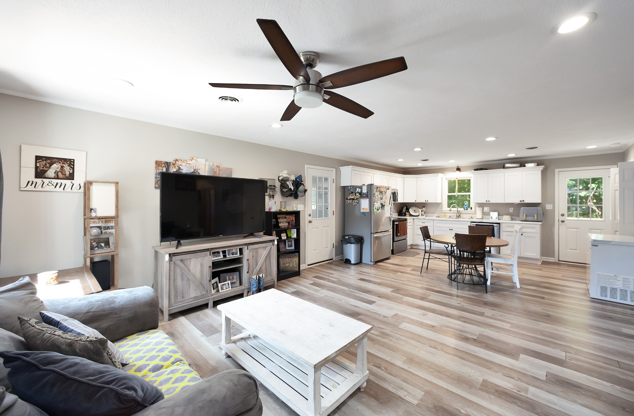 8655 Highway 70 Property Photo 4