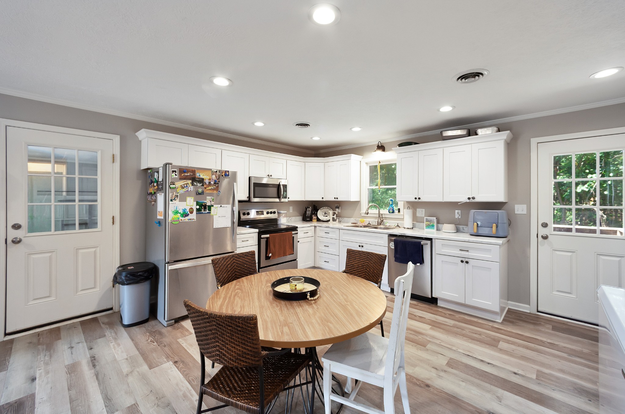 8655 Highway 70 Property Photo 6