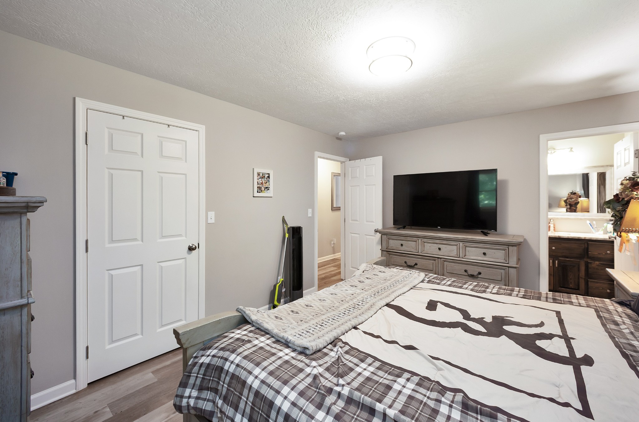 8655 Highway 70 Property Photo 13