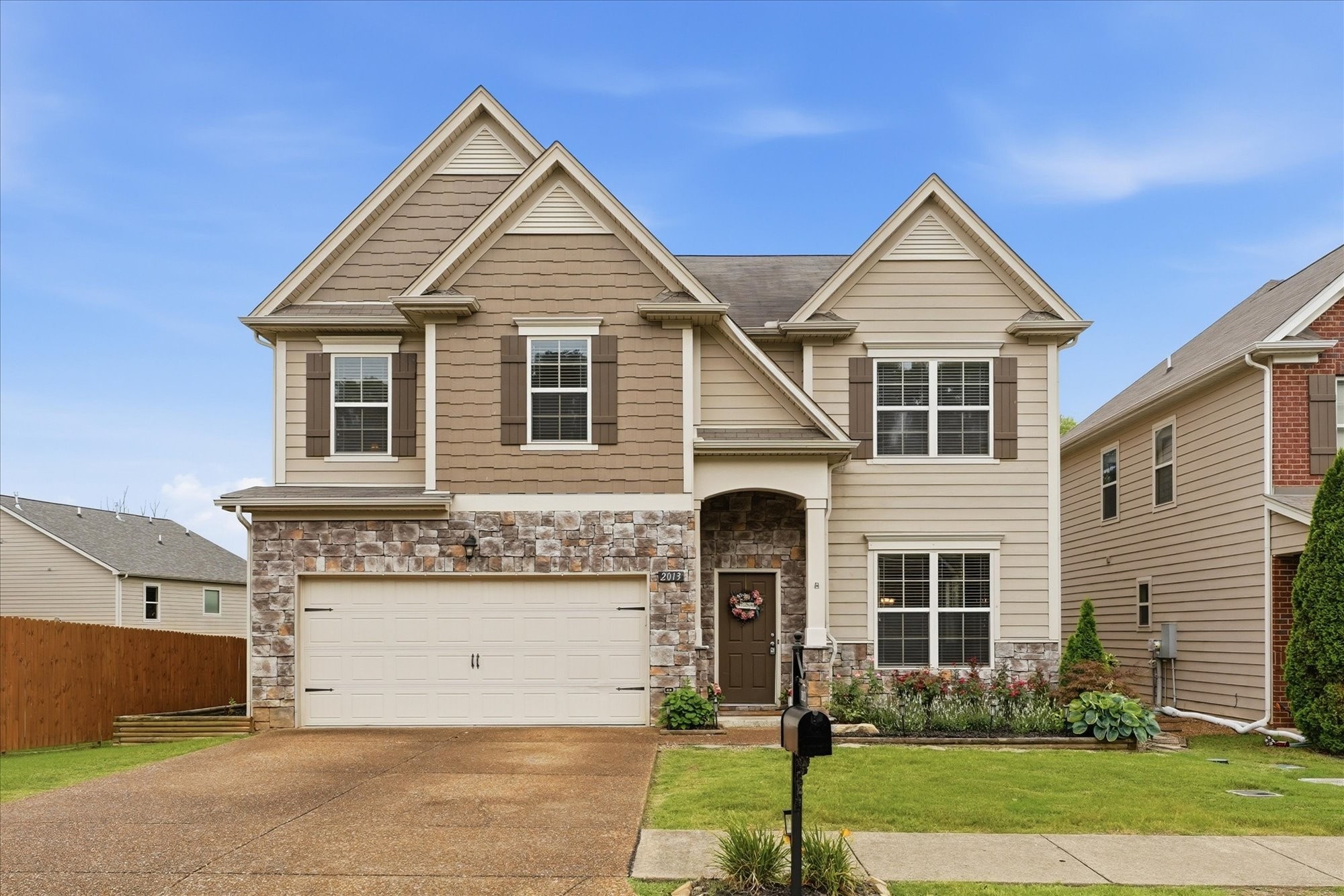 2013 Austin Dr
